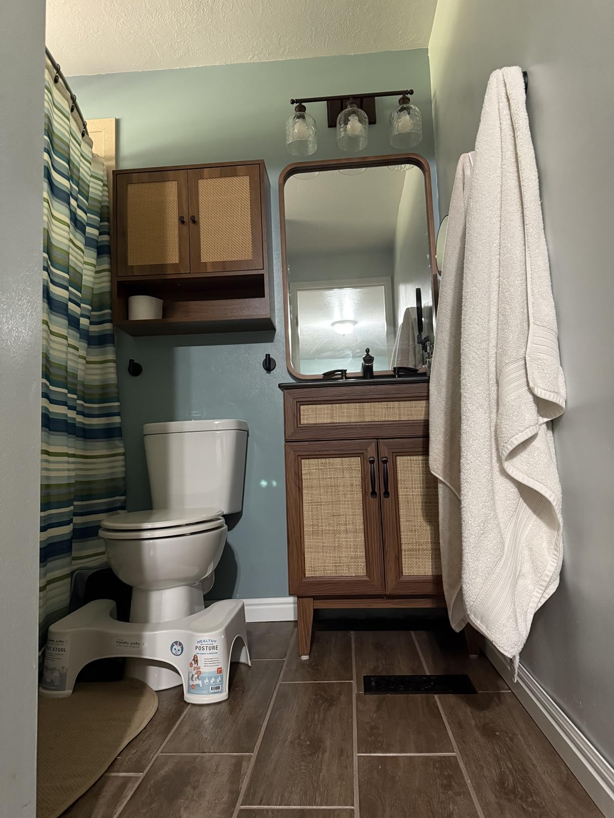 JONATHAN Y Javer Bohemian Rattan Freestanding Bath Vanity, 20