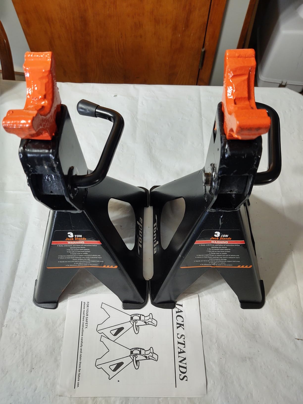 TONDA Jack Stands 3 Ton, Extra Tall, 13.39-21.06 in, 1 Pair | 13.39-21.06 in adjustable height with self-locking ratchet customer photo 1