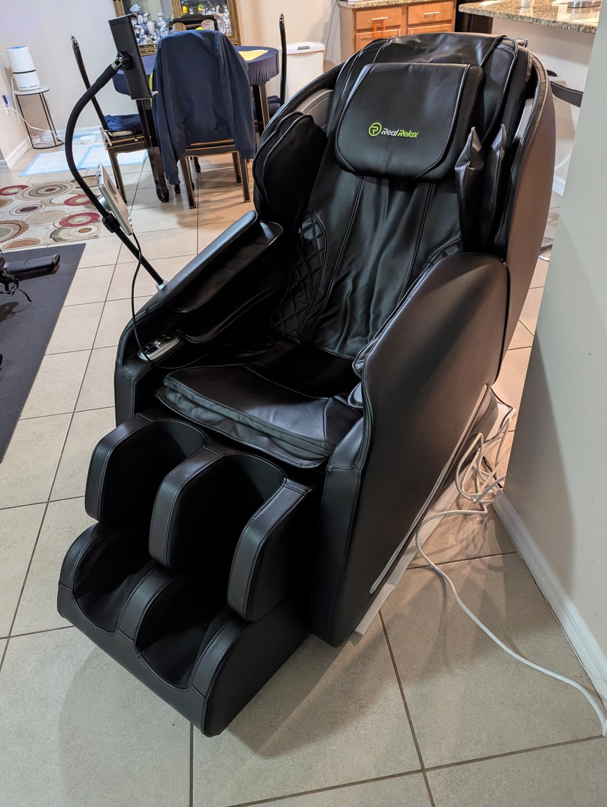 Real Relax Massage Chair Full Body with Unique Phone Controller, Heart and Blood Measurement, Zero Gravity 3D SL-Track Recliner with APP Control, Child Lock, Pause Button, Back Pad, Favor-06, Dark Brown customer photo 2