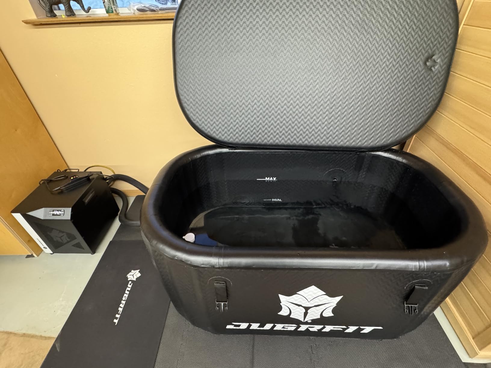 121-Gallon Luxury Pro-Grade Cold Plunge Tub with 1050W Water Chiller - Ice-Free At-Home Recovery, Built-In Filtration, Weatherproof & Durable customer photo 1