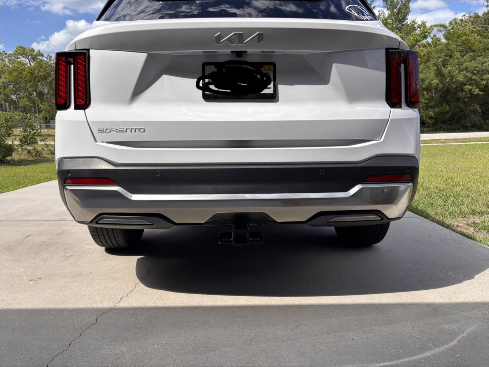 CURT 13609 Class 3 Trailer Hitch for Hyundai Santa Fe and Kia Sorento | Fits 2021 to 2026 Santa Fe and Sorento, 2