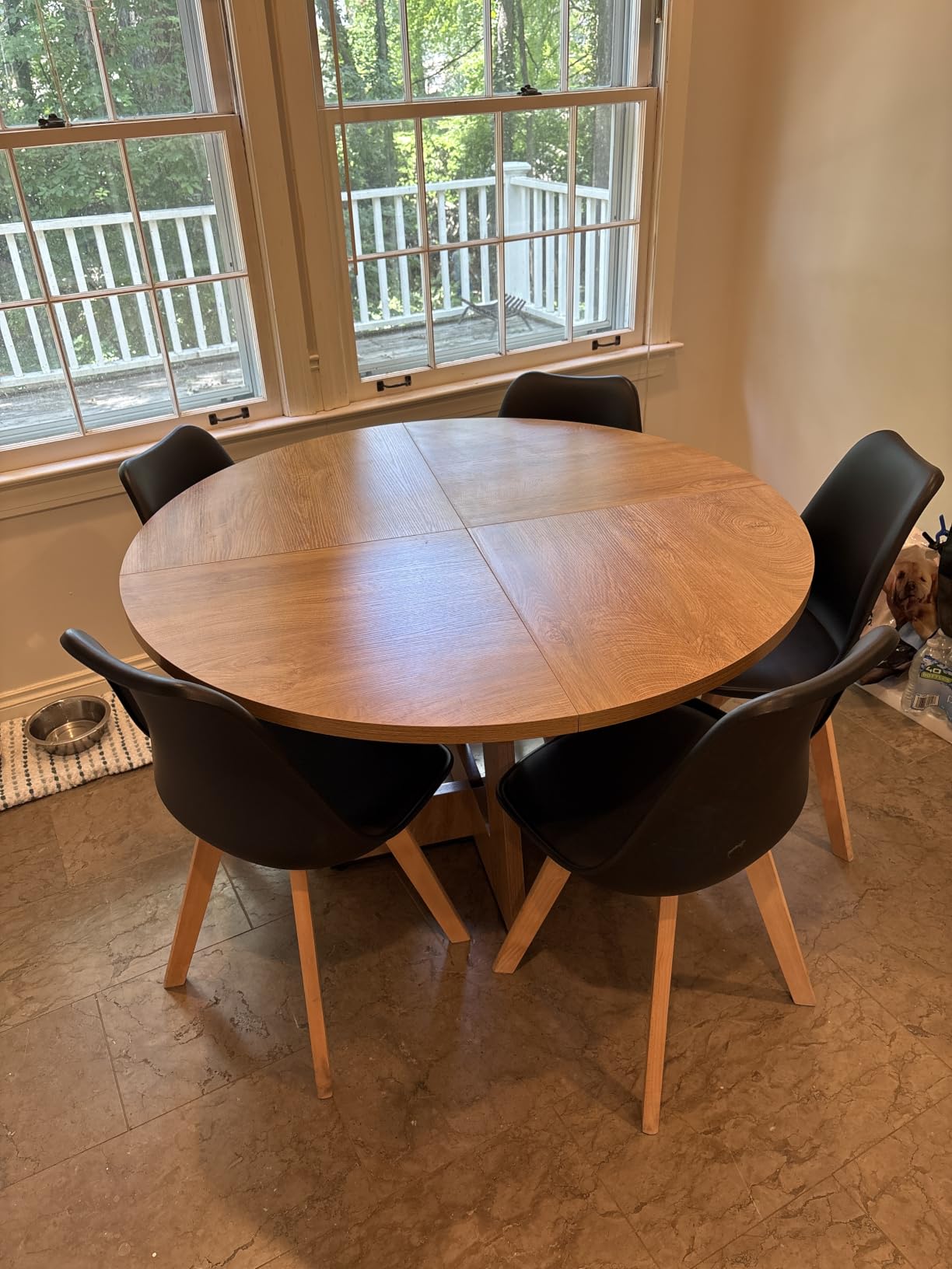 LITTLE TREE Round Dining Table for 4-6 People, 47 Inches Dining Room Table with Wooden Pedestal Base, Brown customer photo 1