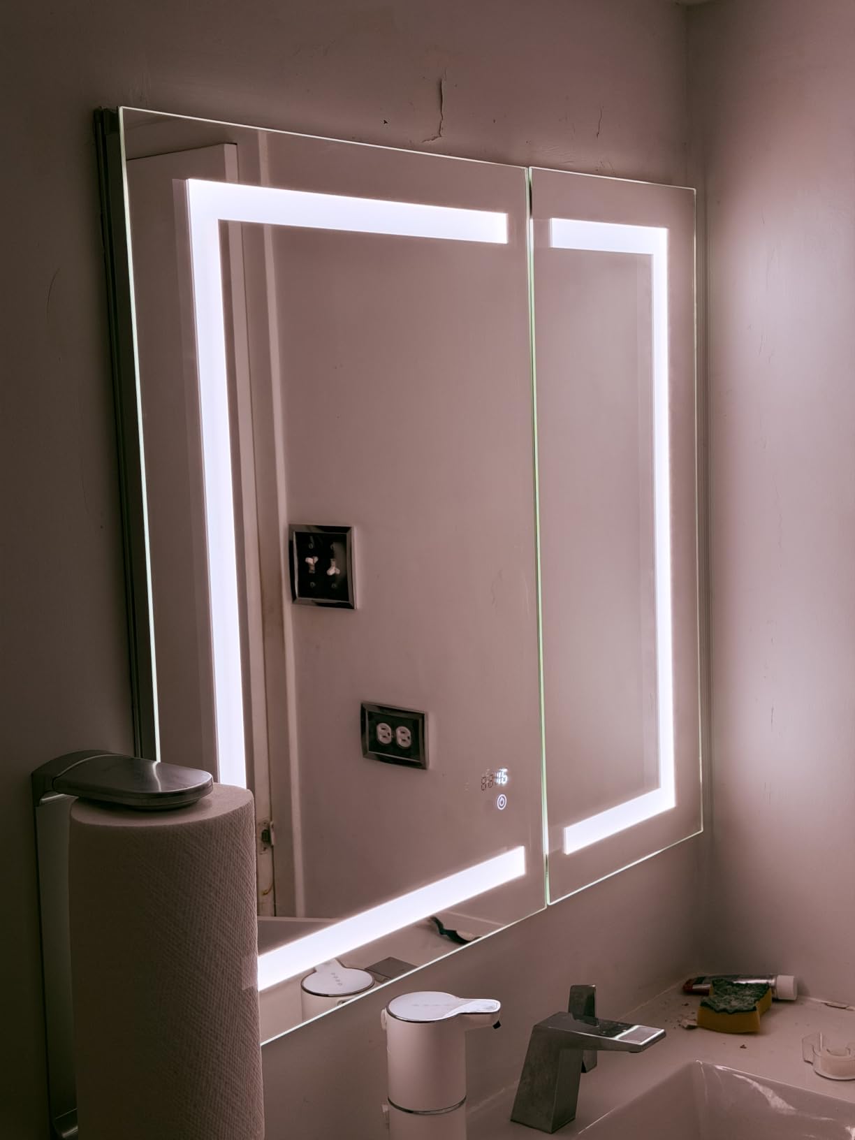 TETOTE LED Lighted Medicine Cabinet Mirror for Bathroom 20 x 26 Tempered Glass Recessed or Wall Mounted Cabinet with Storage & Outlets & USB, 3-Color Dimming Led Lights, Defogger, Adjustable Shelve customer photo 2