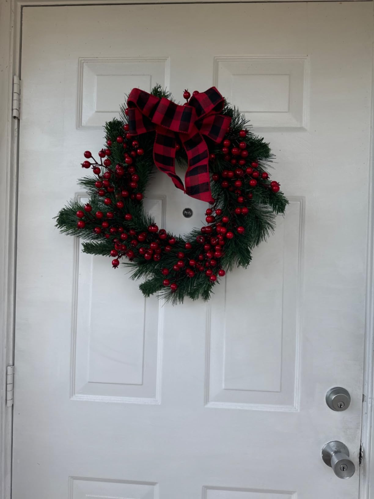 Christmas Wreath for Front Door 22 in - Artificial Pine with Red Berries and Pinecones, Full and Lush Holiday Door Decoration for Indoor/Outdoor Use - Handcrafted Festive Greenery Wreath customer photo 2