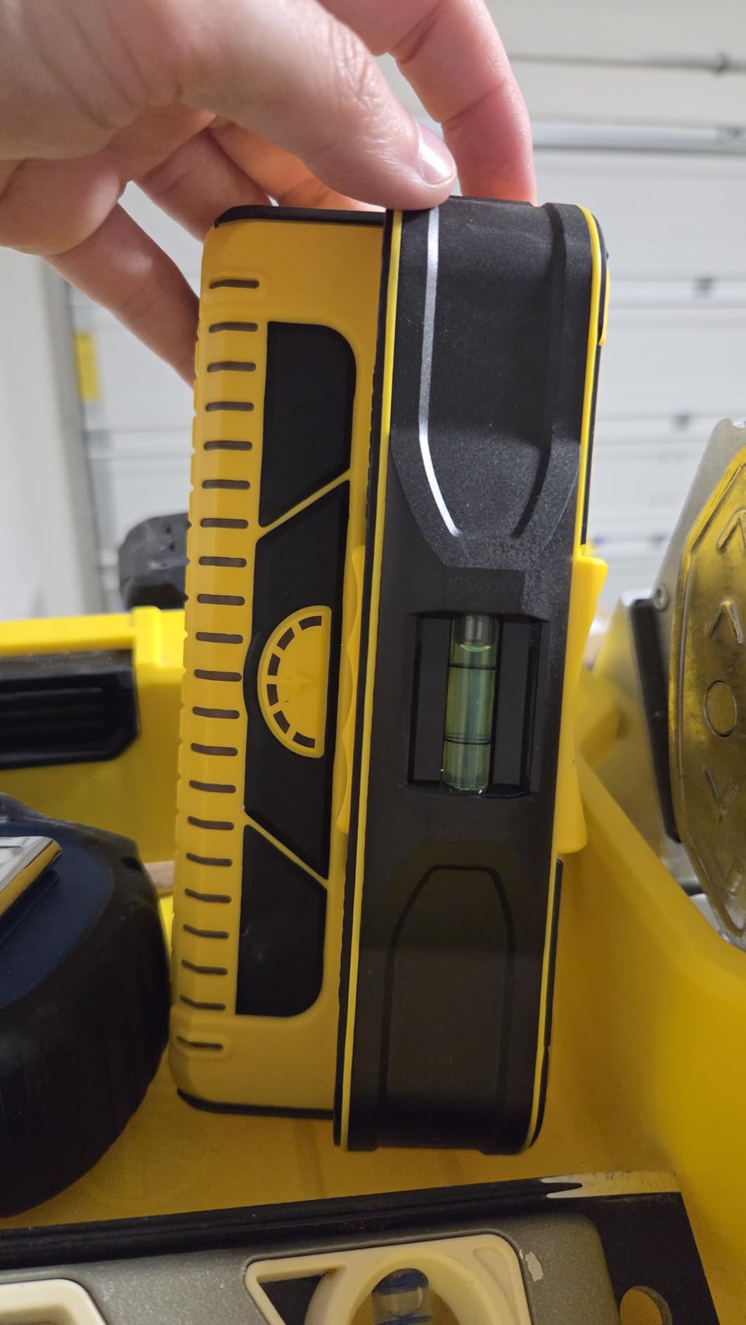 Franklin Sensors ProSensor M210 Stud Finder with Live Wire Detection, Green | 13-Sensor Wall Scanner, Wood and Metal Stud Detector, Made in the USA customer photo 2