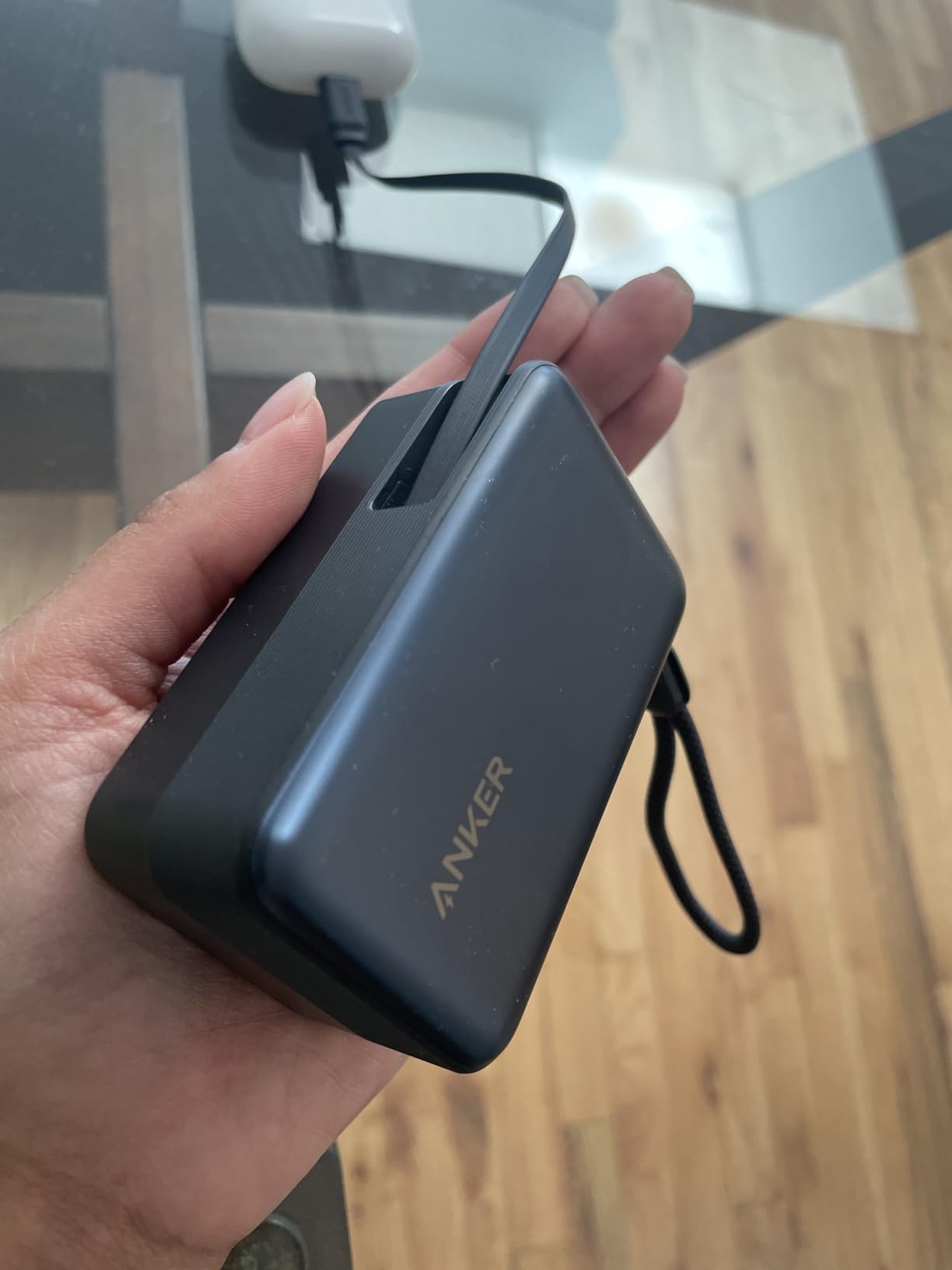 Anker Nano Power Bank, 45W 10,000mAh Portable Charger, iPhone Battery Pack | Built-In Retractable USB-C Cable, for iPhone 17 / 16 Series, iPad, Galaxy, Pixel, and More, Compact Travel Design customer photo 1