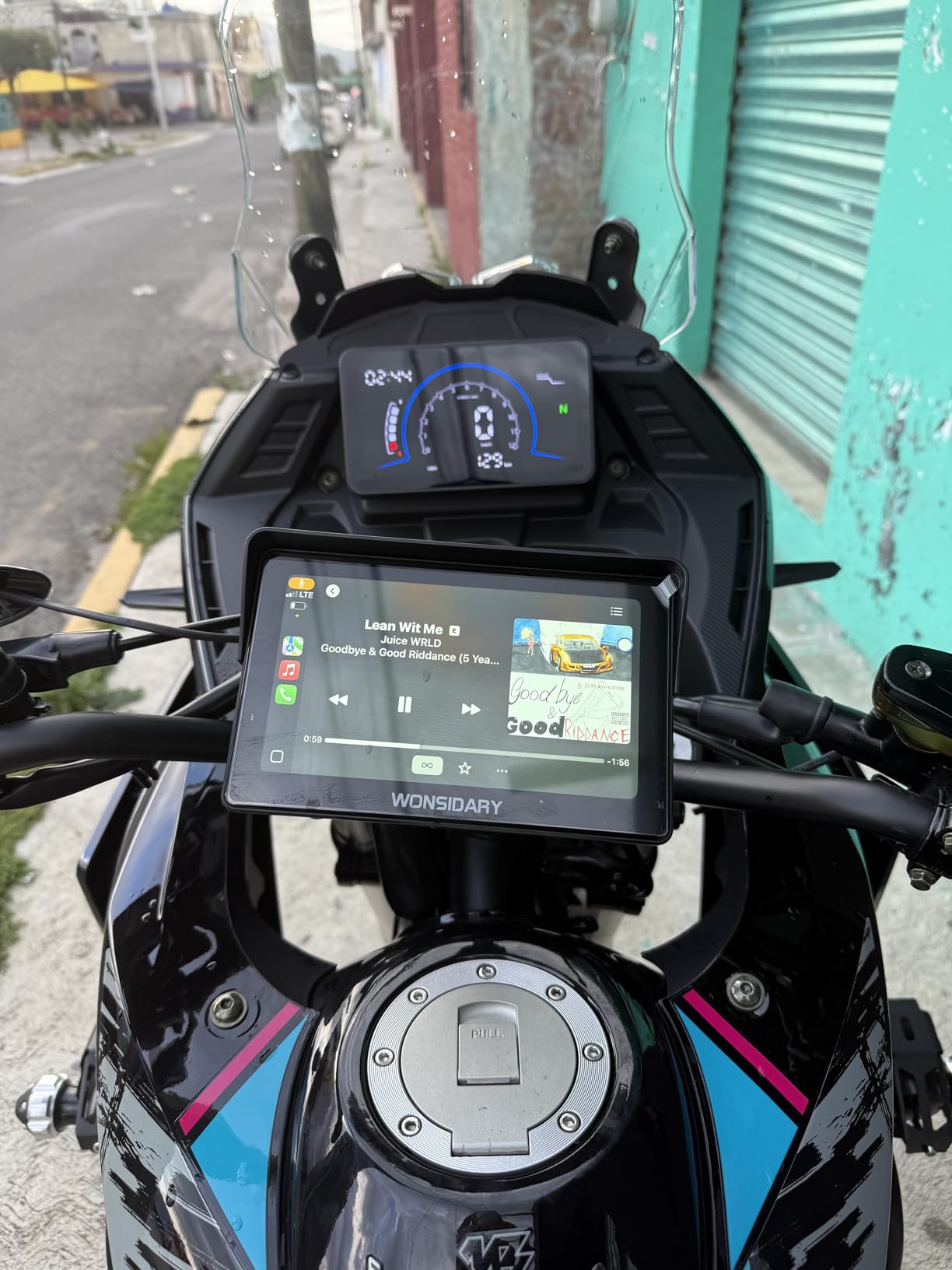 W722 Motorcycle CarPlay Wireless with Android Auto Screen | 7 Inch IP67 Waterproof GPS Navigation Screen for Motorcycle Tours, Dual Bluetooth, EQ, Light Sensor and USB/Hardwire Power customer photo 2