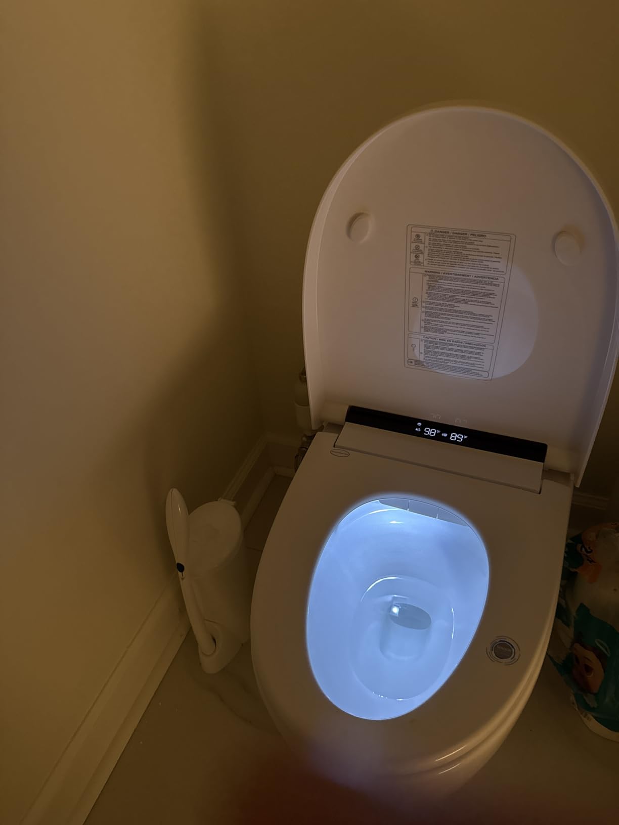 DeerValley Luxury Smart Toilet with Bidet Built in Bubble Wash, Auto Open/Close Lid Water Filter Instant Heated Seat Dryer, Soft-Close Modern Japanese One-Piece Toilet with Night Light for Bathrooms customer photo 2