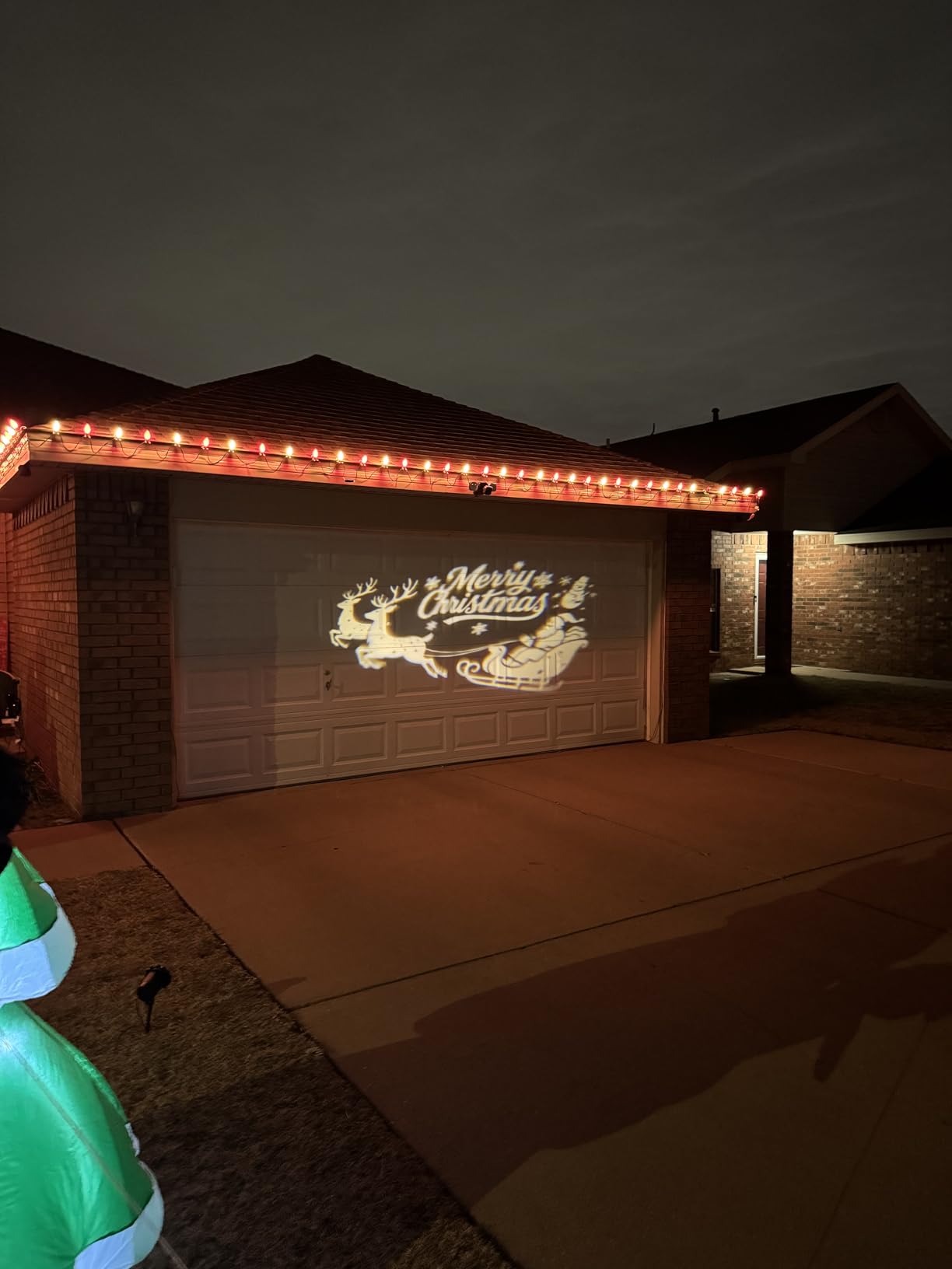 3D Dynamic Christmas Projector Lights Outdoor Indoor-2025 Upgrade Santa in Sleigh Christmas Decorations,Waterproof Holiday Projector Lights for Window Ground Roof Wall Yard Xmas Decor customer photo 1