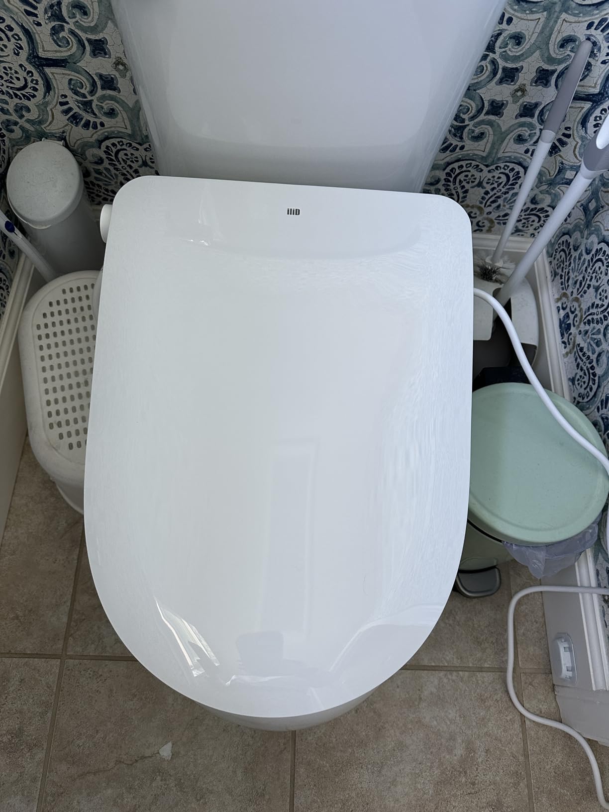 iliD Heated Bidet Toilet Seat with Remote, Auto Open Lid, Elongated | Dryer, Four Cleaning Modes, Self-Cleaning Nozzle, Adjustable Angle & Pressure, Night Light, Eco, Silent Mode, Wider Seat customer photo 2