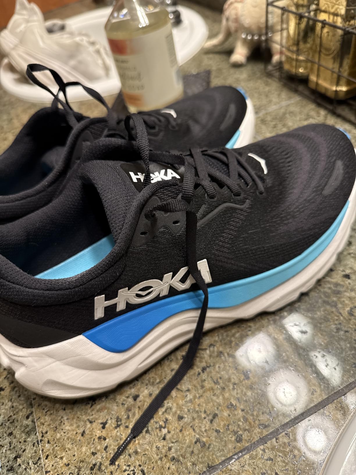 HOKA ONE ONE Men's Arahi 8 Running Shoe customer photo 1