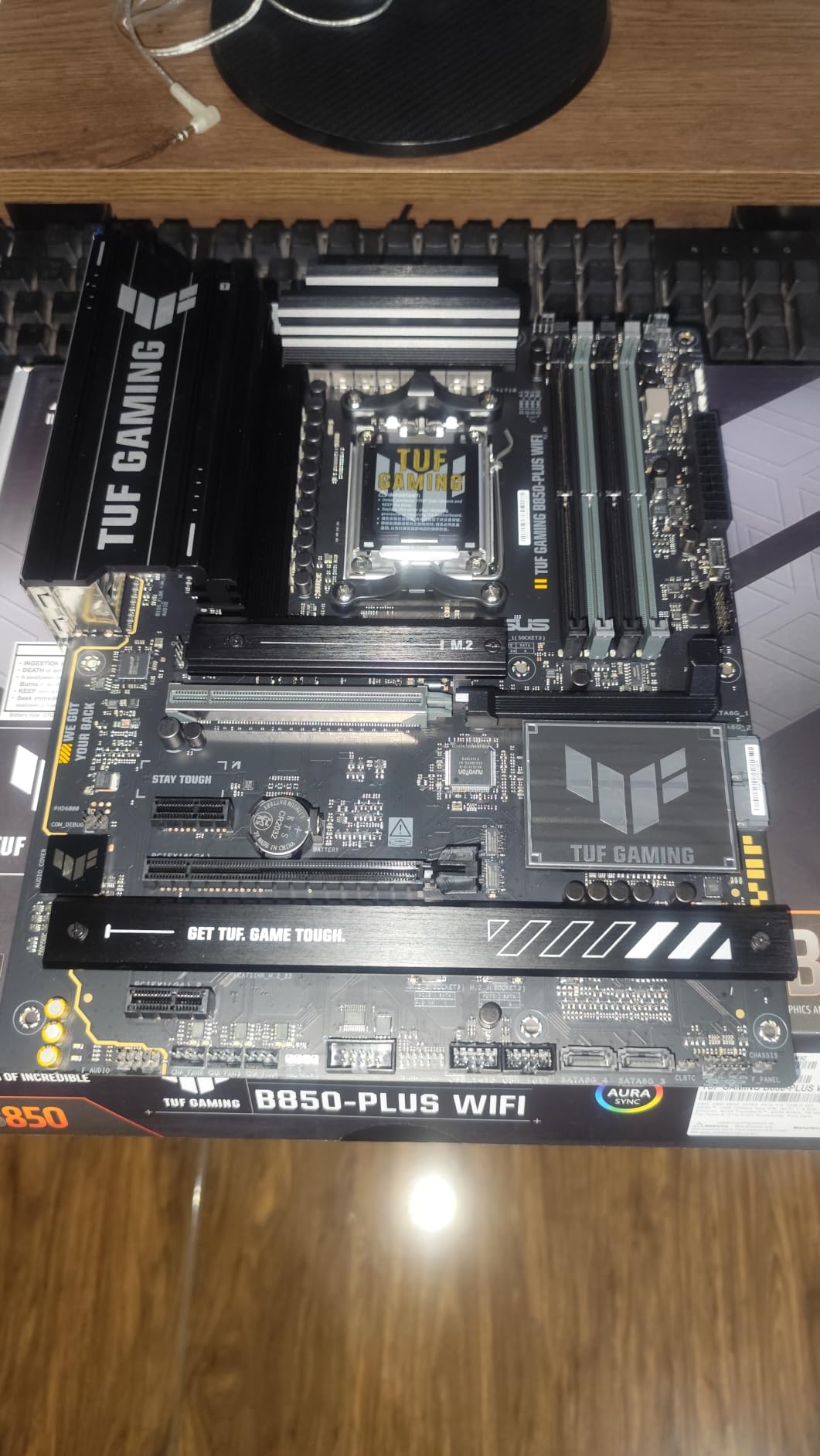 TUF Gaming B850-PLUS WiFi AMD AM5 B850 ATX Motherboard, 14+2+1 80A Stages, AI Ready, DDR5, PCIe 5.0, 3X M.2, Wi-Fi 7 customer photo 1