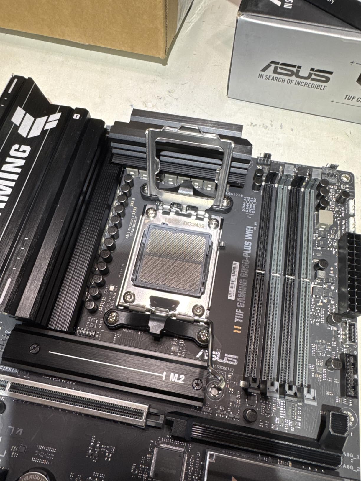 TUF Gaming B850-PLUS WiFi AMD AM5 B850 ATX Motherboard, 14+2+1 80A Stages, AI Ready, DDR5, PCIe 5.0, 3X M.2, Wi-Fi 7 customer photo 2