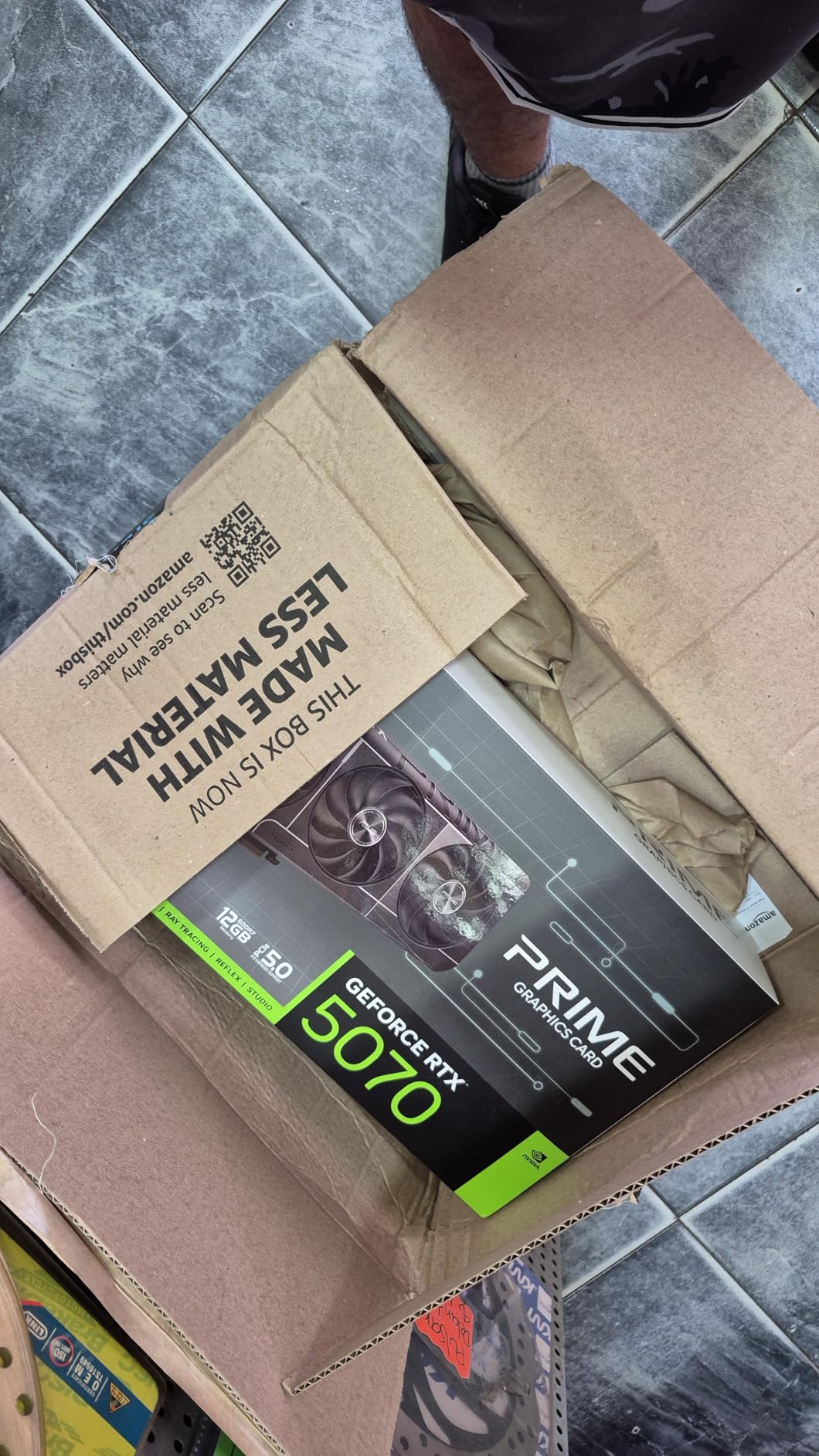 ASUS SFF-Ready Prime NVIDIA GeForce RTX 5070 Graphics Card (PCIe 5.0, 12GB GDDR7, HDMI/DP 2.1, 2.5-Slot, Axial-tech Fans, Dual BIOS), 3 Year Warranty customer photo 1