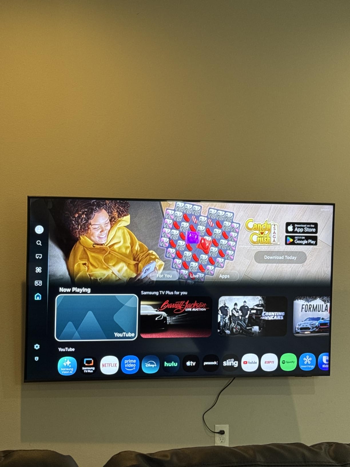 Samsung 43-Inch Class QLED Q7F Series Samsung Vision AI Smart TV (2025 Model, 43Q7F) Quantum HDR, Object Tracking Sound Lite, Q4 AI Gen1 Processor, 4K upscaling, Gaming Hub, Alexa Built-in customer photo 1