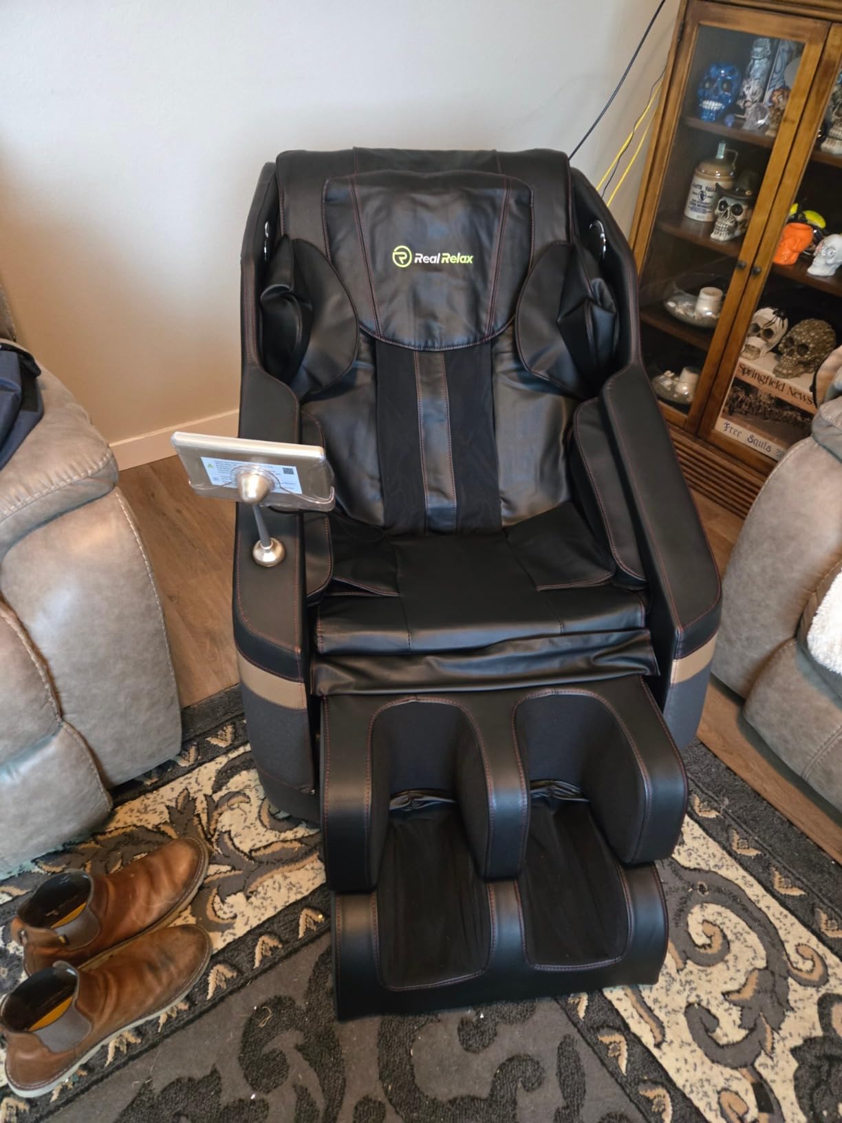 Real Relax Full Body Shiatsu Massage Chair for Home Relaxation, Zero Gravity Recline, Pre-Assembled, 6 Auto Modes, Foot Massage, Waist & Calf Heating, Bluetooth customer photo 1