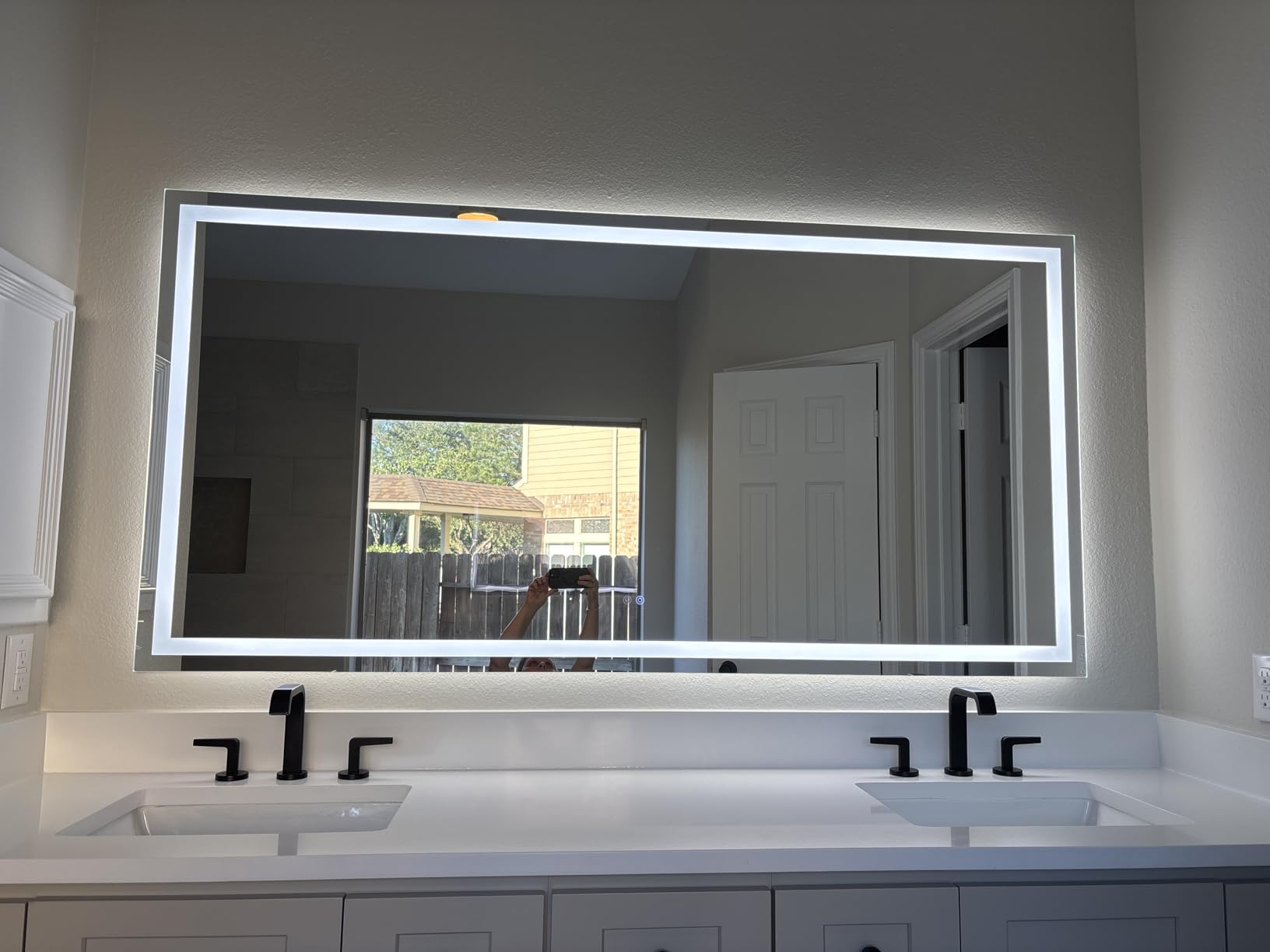 TETOTE LED Bathroom Mirror 22 x 30 Inch Lighted Bathroom Vanity Mirror with Lights, Brighter Frontlit and Backlit Light up Anti Fog Mirror, 3-Color Dimmable, Shatterproof Tempered Glass, Waterproof customer photo 1