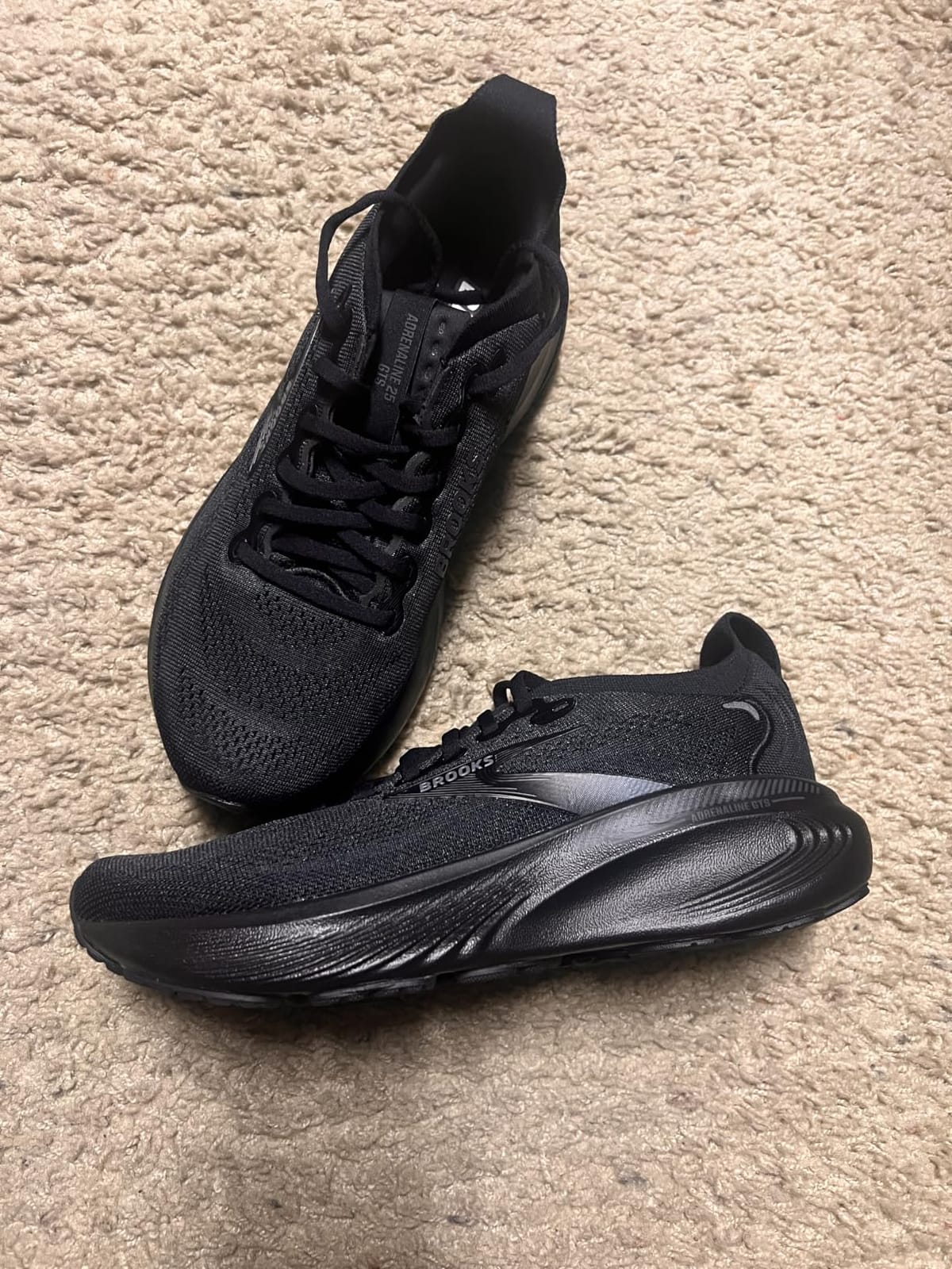 Women's Brooks Adrenaline GTS 25 Running Shoe customer photo 2