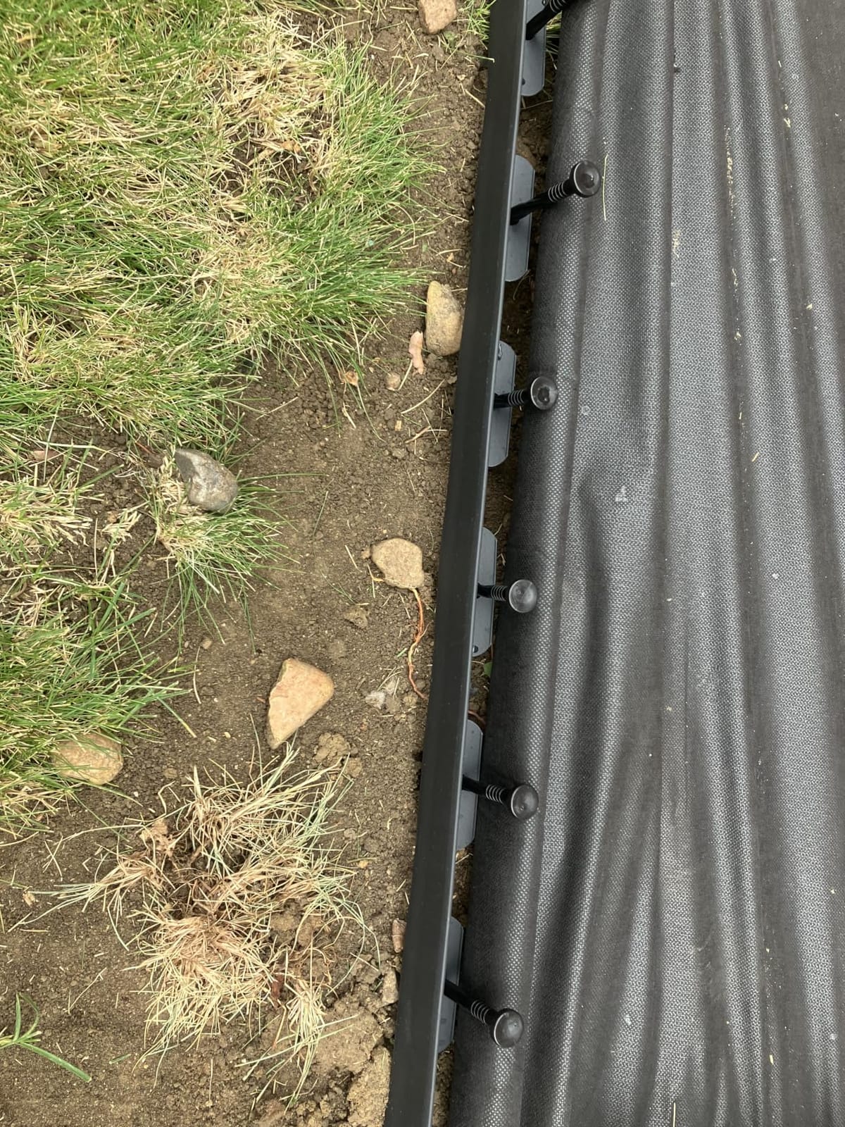 MIXC 100ft Landscape Edging Kit with 150 Spikes, Not Digging Flexible Plastic Edge Border for Landscaping, Lawn, Garden, Flower Beds, Yard, Paver, Playground, Pathway, 3pack, 33ft Each, 1.5in high customer photo 2