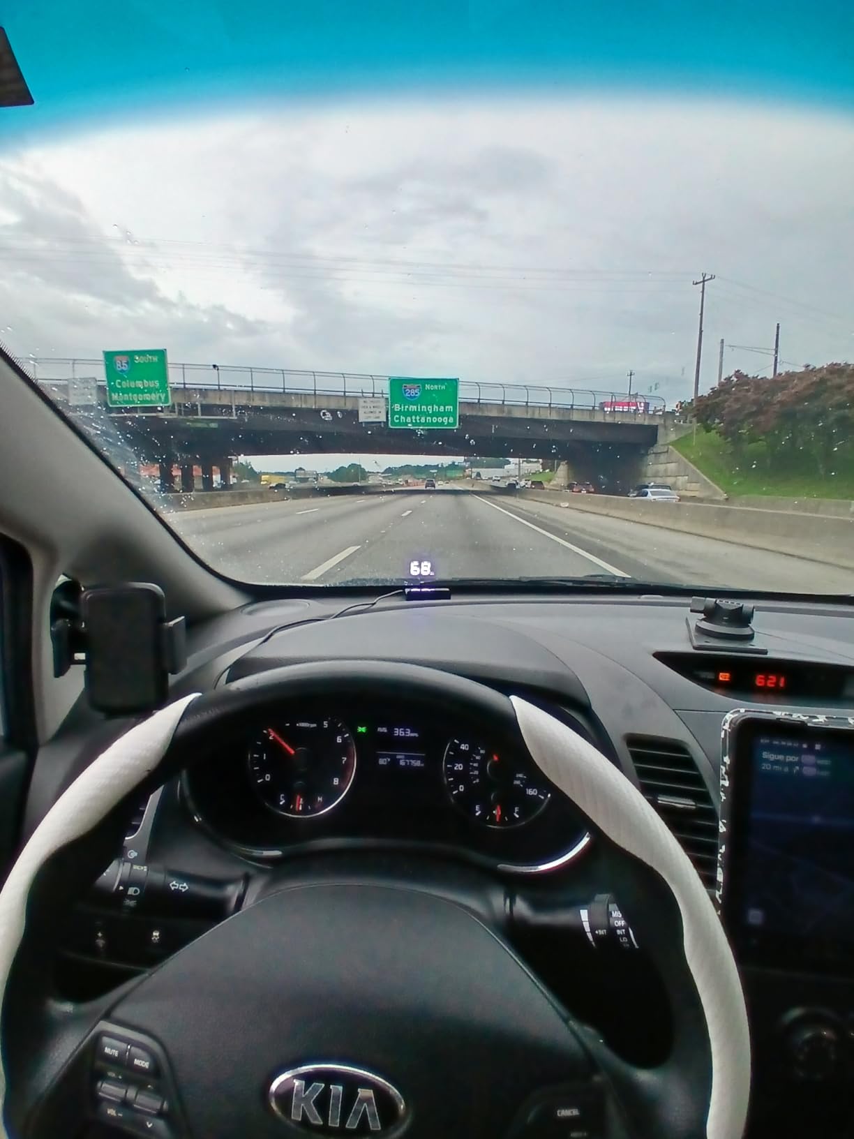 Heads up Display for Cars,Car HUD,Head up Display for Car,Digital GPS HUD Speedometer,USB Cable Plug and Play,Automatic Brightness Adjustment,Large Font Display (K1-White) customer photo 1