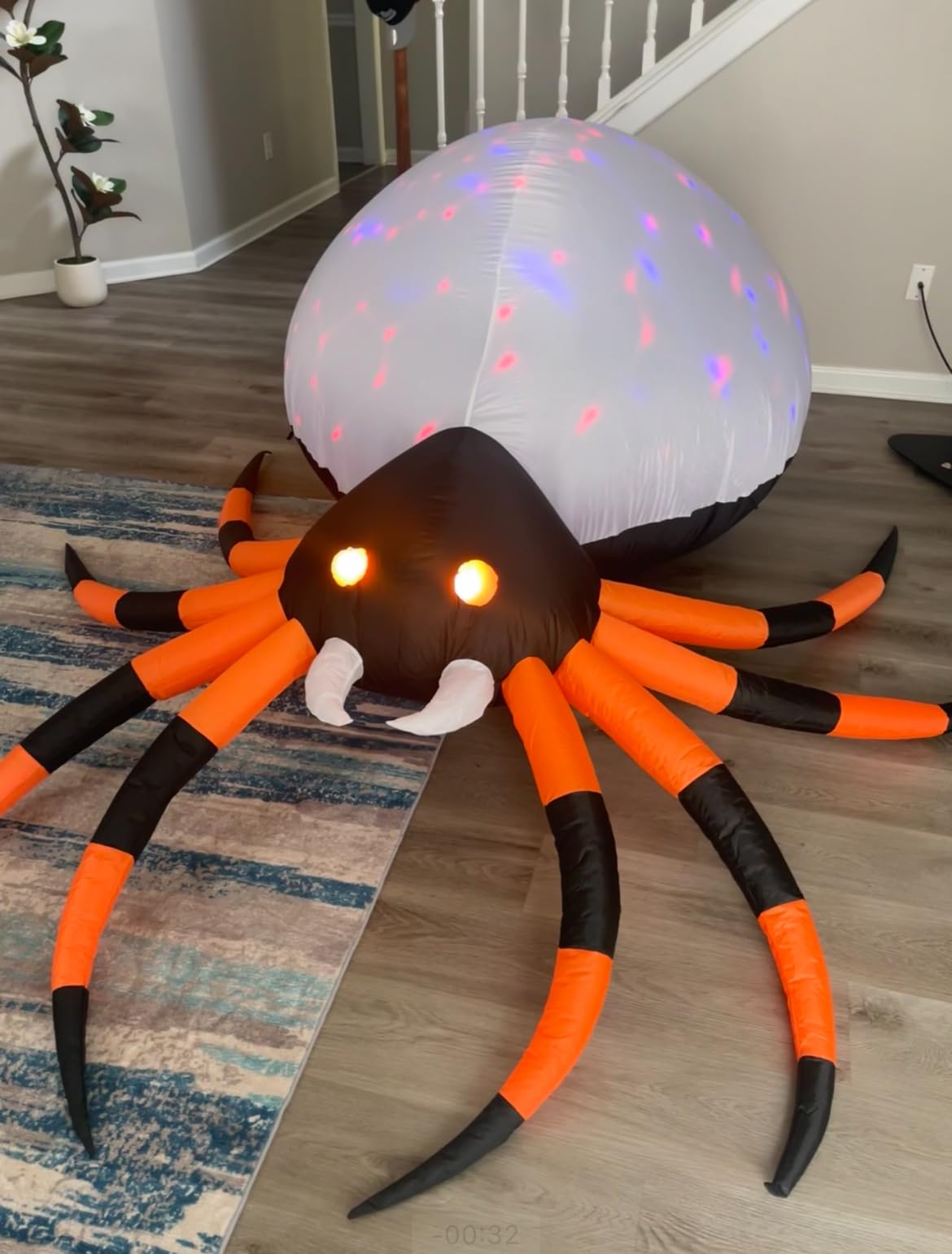 JOYIN 8 FT Halloween Inflatable Giant Spider Outdoor Decorations, Blow Up Spider Yard Decorations with Rotating Colorful Light and Glowing Eyes for Halloween Party Lawn Garden Outside Decor customer photo 1