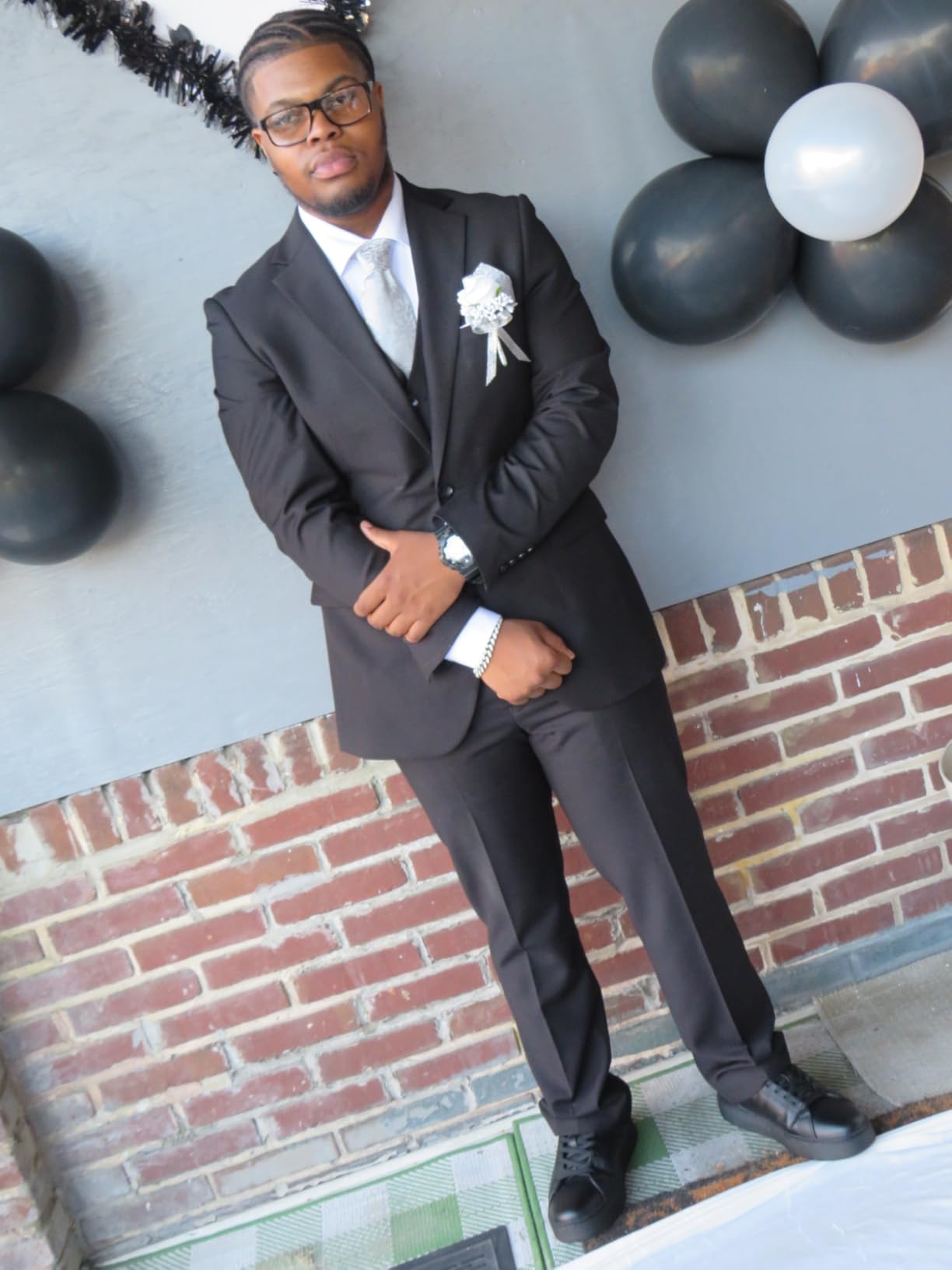 LUPURTY Men's 3 Piece Suit with Bow Tie, One Button Slim Fit Tuxedo Set with Jacket Vest & Pants for Wedding Prom Business customer photo 1