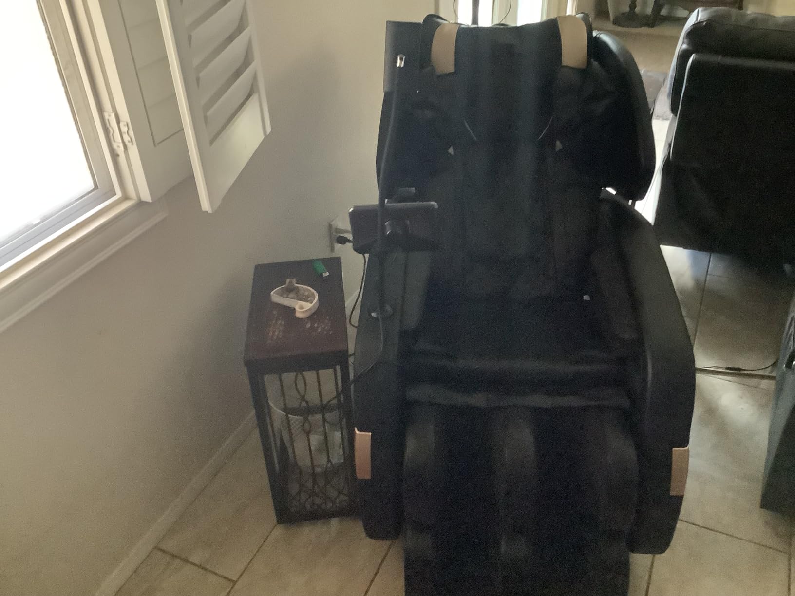 Massage Chair Full Body, Zero Gravity Massage Chair with Auto Modes, Airbag Massage, Foot Massage, Heating, Touch Screen Controller, Home Relaxation Recliner with Massage, Black/Diamond Pattern customer photo 1