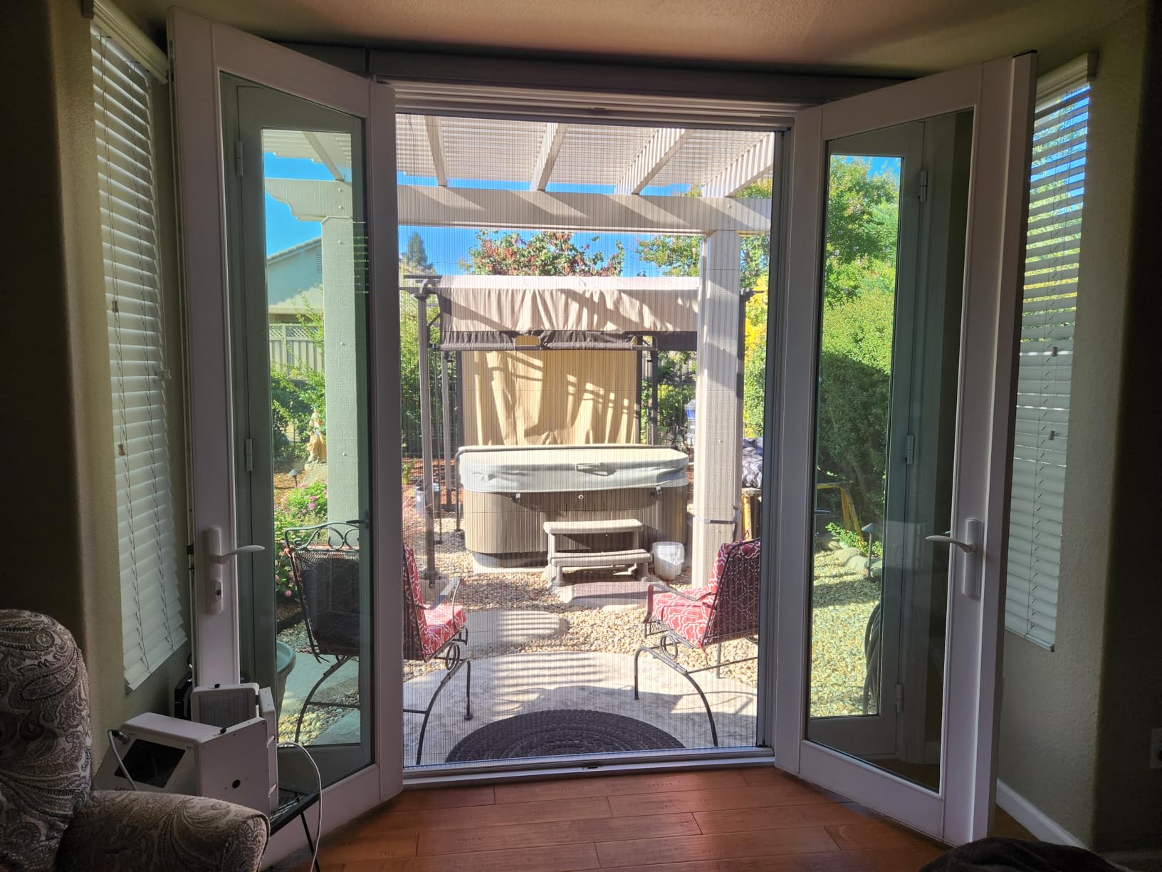 Custom Size Retractable Screen Door with Aluminum Frames and Durable Mesh Keeps Bugs Out No Drill Installation Made in Canada No Duties (White Frame) customer photo 2