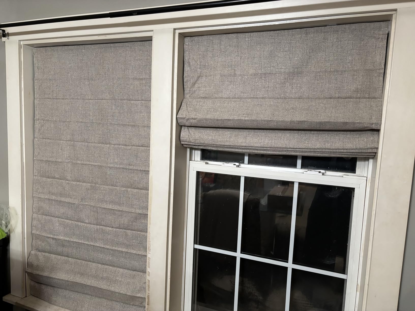 Joydeco Cordless Roman Shades, Linen Fabric Window Blinds, Thermal Insulated Blackout Blinds, Room Darkening Shades for Indoor Windows, Easy to Install, 34