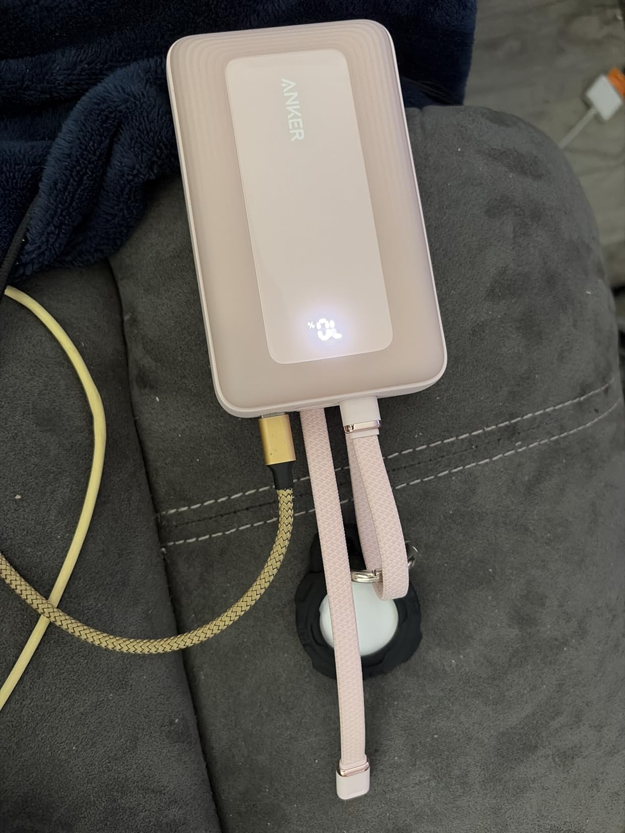 Anker Zolo Power Bank, 20,000mAh 45W Portable Charger with Built-in USB-C | High-Speed Charging for iPhone 17 / 16 / 15 Series, Galaxy, and More customer photo 2