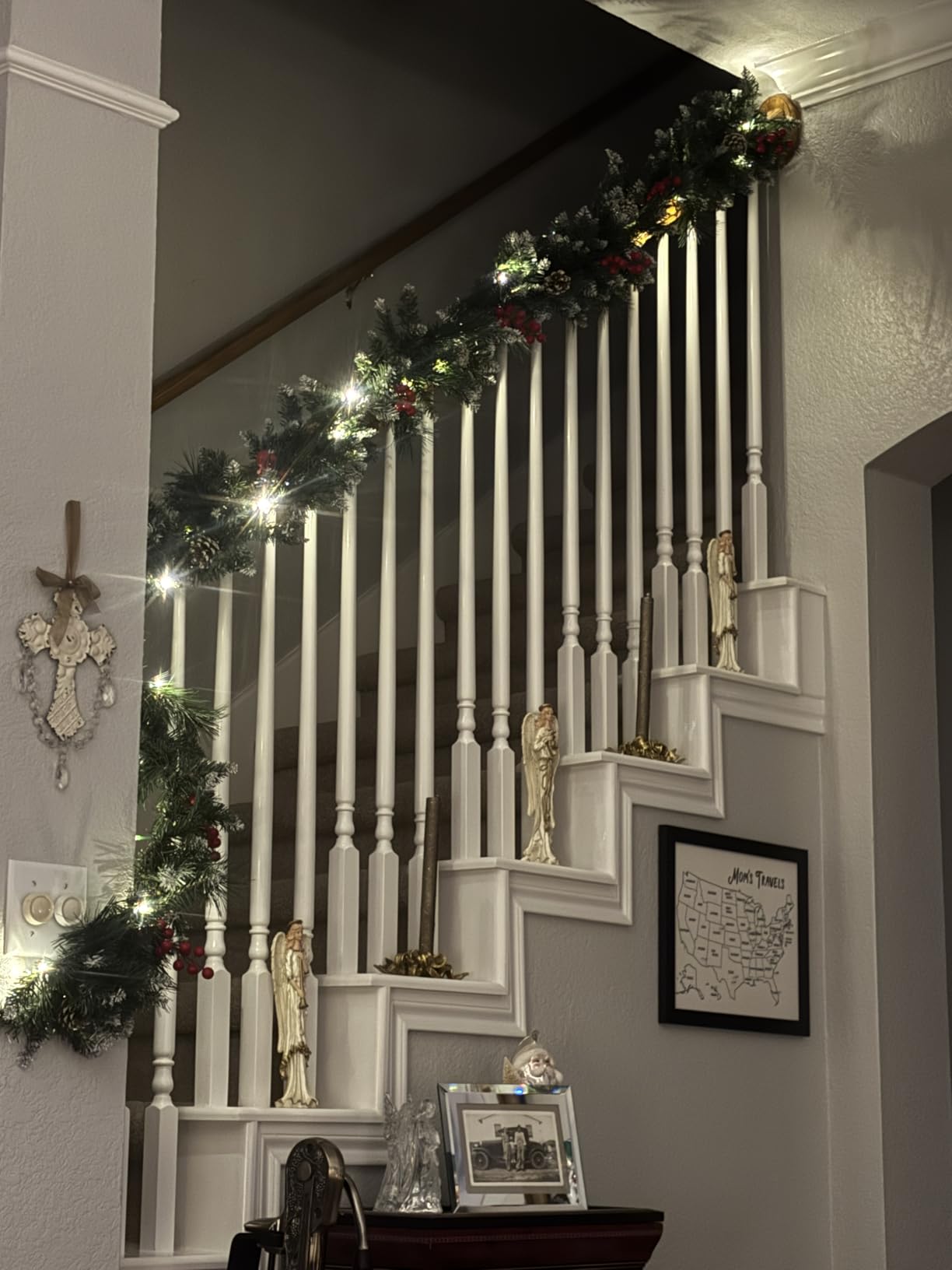 Christmas Garland with Lights - 9FT Pre-Lit Flocked Garland with 30 LED Bulbs, Red Berries, Pine Cones, Artificial Pine Battery Operated Garland for Fireplace, Staircase, Indoor & Outdoor Decoration customer photo 1