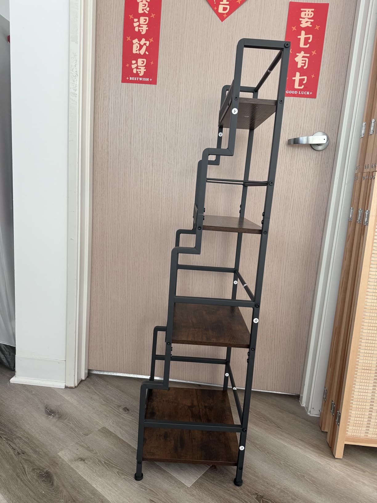 Hayexiha 4-Tier Stepped Freestanding Wine Rack, Large Capacity Liquor Cabinet with Anti-Fall Guardrails and Rounded Corners, Bottle Display Shelf & Mini Bar for Living Room, Home Bar, Kitchen Corner customer photo 2