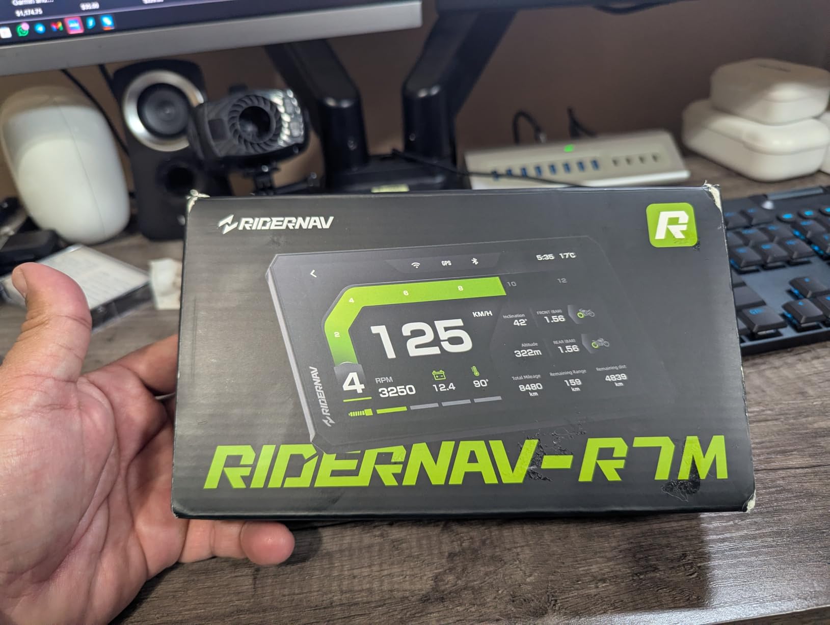 R7M 7