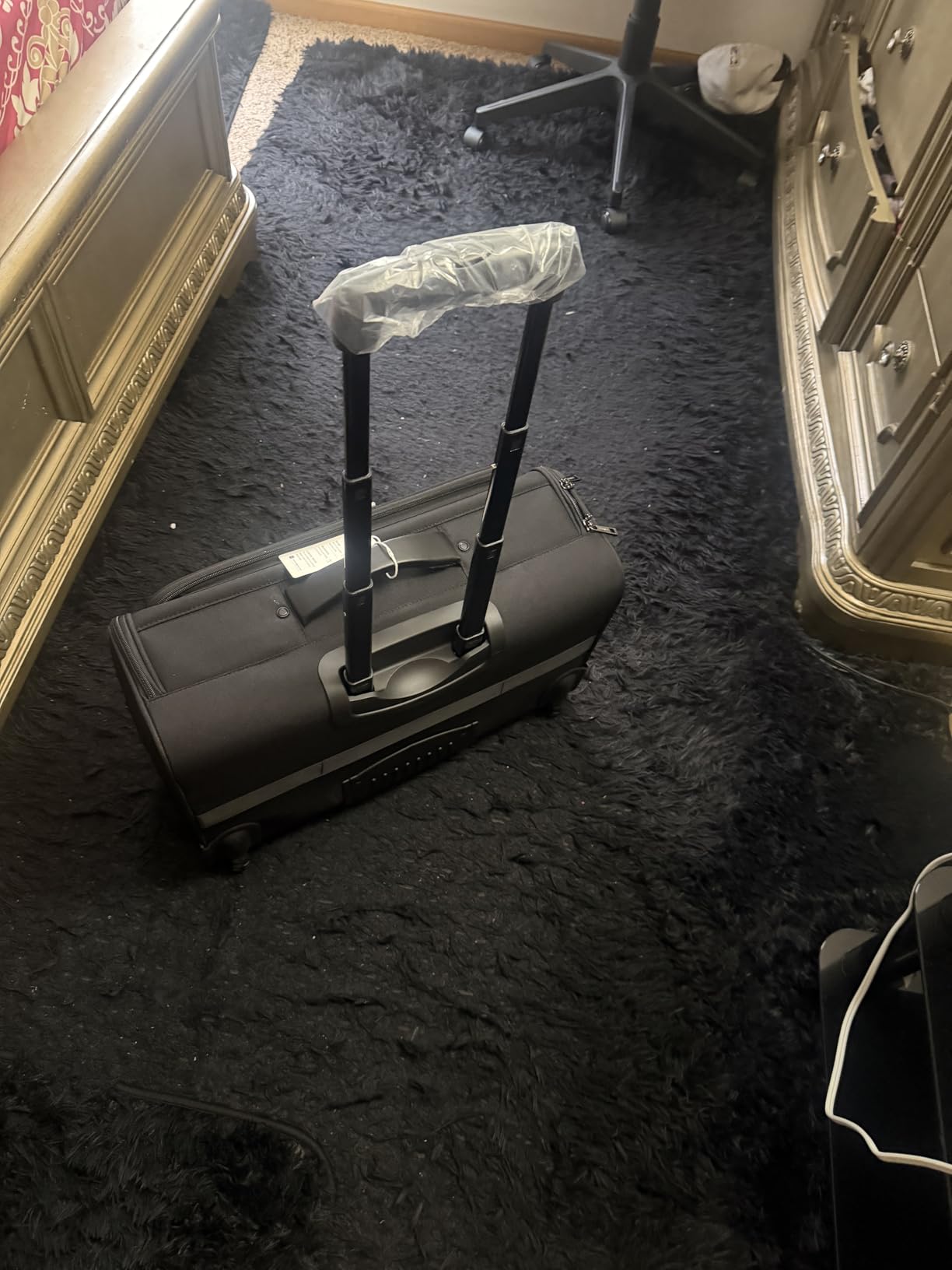 Arcoyard Rolling Garment Bag with 2 Packing Cubes, Carry On Garment Bag with 17.3 inch Laptop Compartment, Softside Expandable Wheeled Travel Suitcase Luggage for Business Trips, Men and Women, Black customer photo 1
