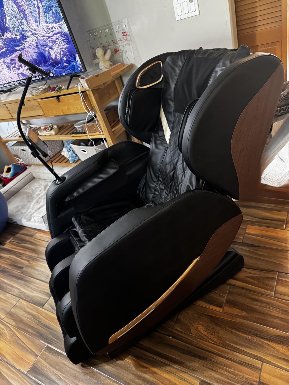 Massage Chair Full Body, 14 Fixed Rollers, Zero Gravity Recliner, Wood Grain Leather, Foot Massage, 5 Auto Modes, 8 Airbags, Heating, Bluetooth, Screen Controller customer photo 1