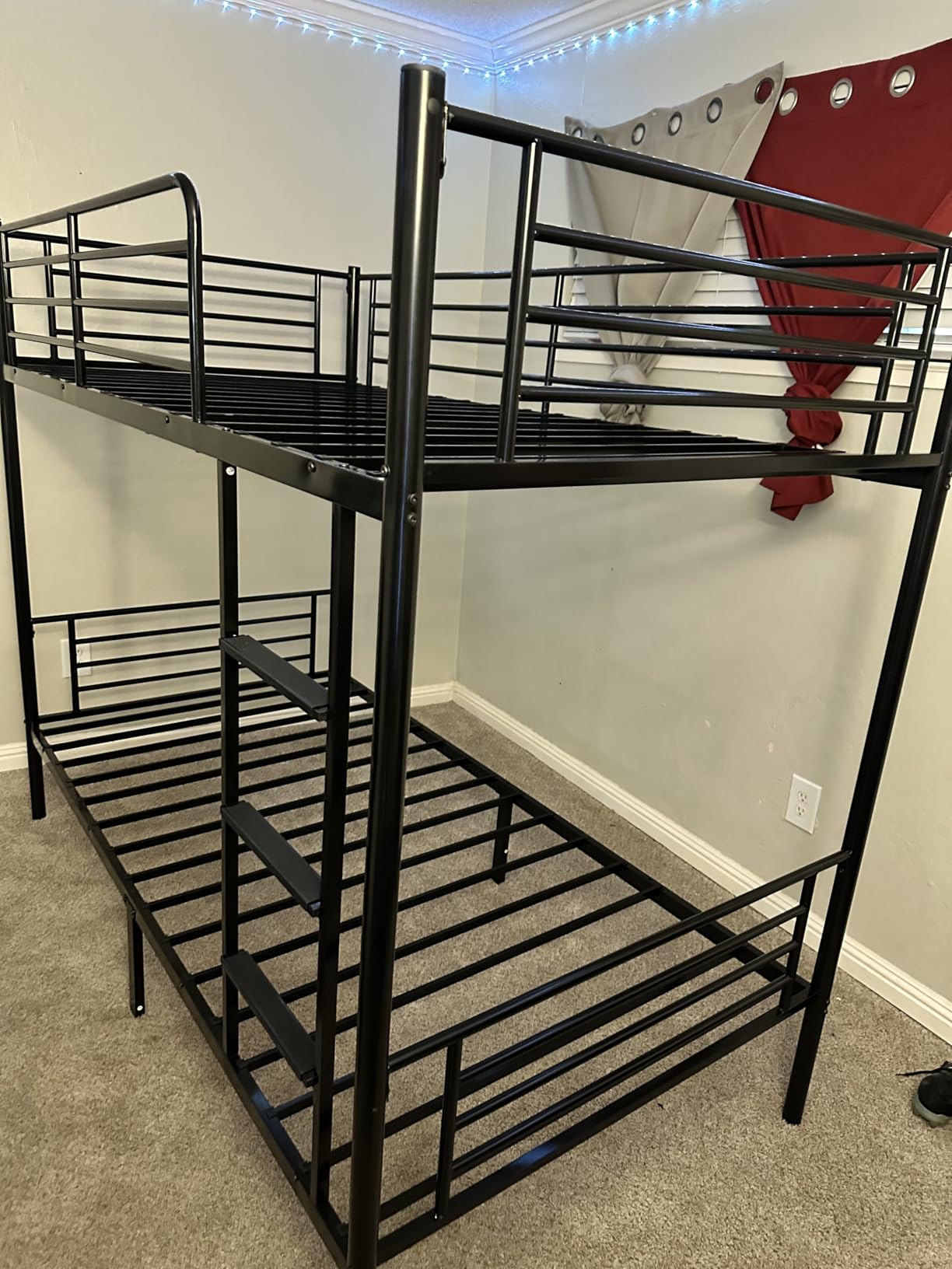 Bonnlo Metal Triple Bunk Bed with Stairs, Twin Over Twin Over Twin Bunk Beds for Kids,Teens and Adults, 3 People Bed, No Box Spring Needed,Black customer photo 2