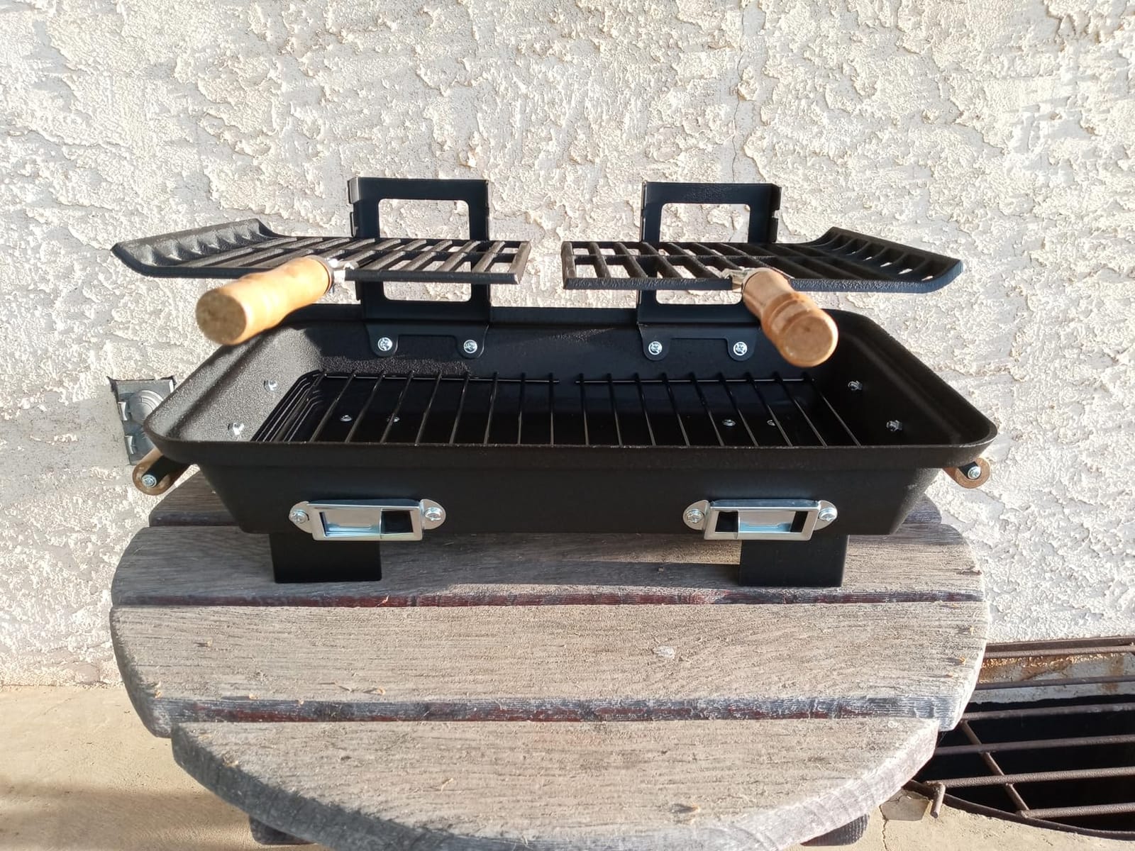 Marsh Allen 30052 Cast Iron Hibachi 10 by 18-Inch Charcoal Grill customer photo 2