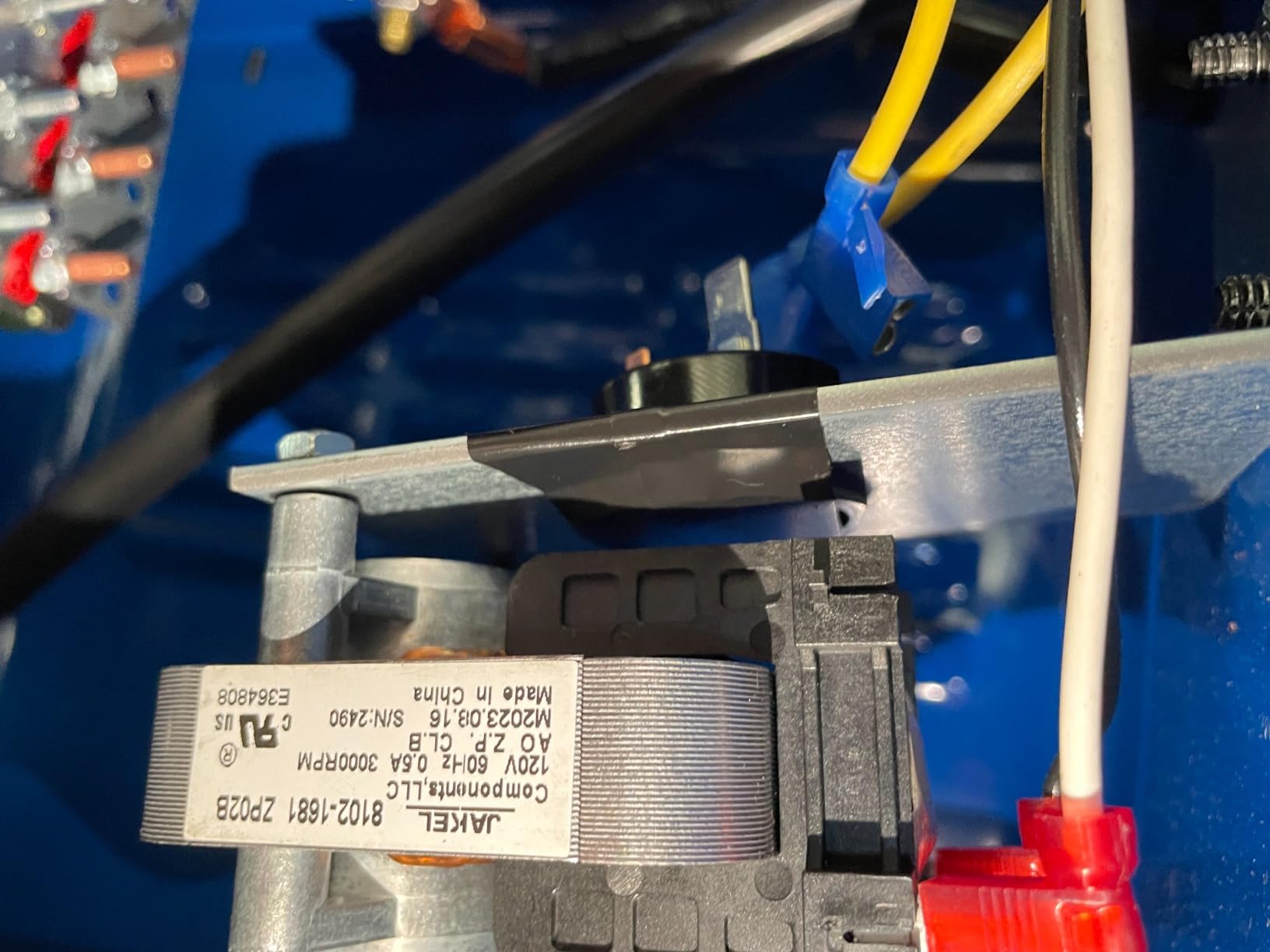 Associated Equipments 6002B 6/12/18/24V 100/80/50/40 Amp 400 Amp Charger Cranking Assist with Wheels customer photo 2