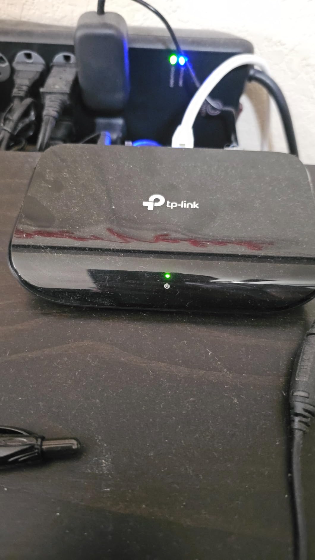 TP-Link 5 Port Gigabit Ethernet Network Switch | Plug and Play | Desktop or Wall-Mount | Plastic Case Ethernet Splitter | Fanless | Traffic Optimization | Unmanaged (TL-SG1005D) customer photo 1