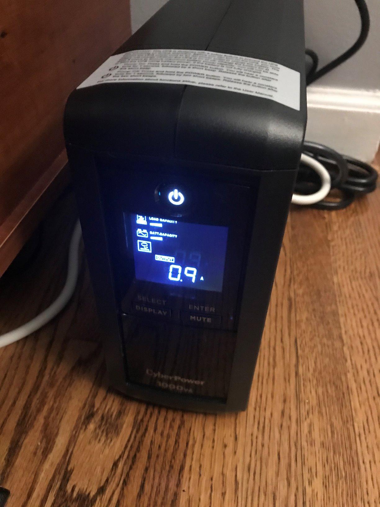 CyberPower CP1000AVRLCD Intelligent LCD UPS Battery Backup customer photo 2
