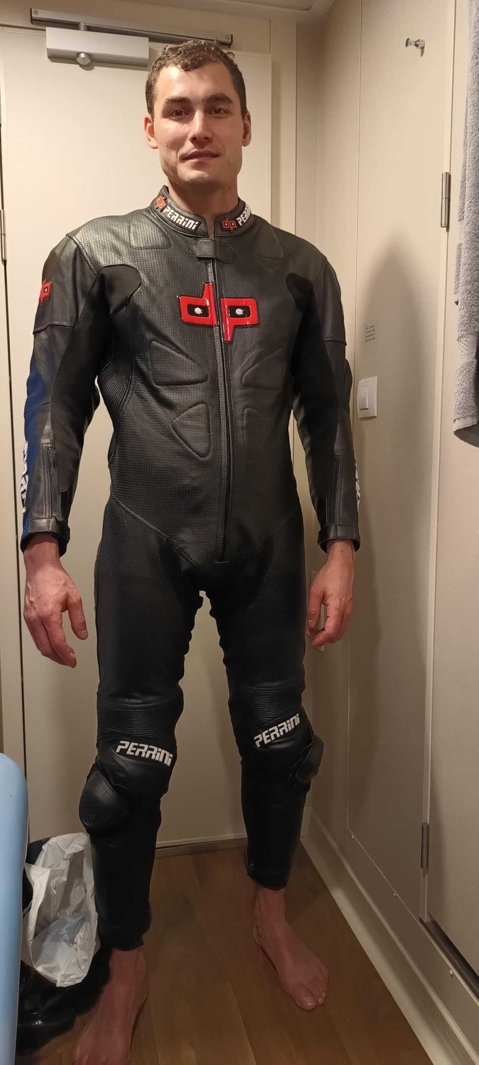 1pc Fusion Motorcycle Riding Racing Leather Suit w/Padding & Hump Black customer photo 1