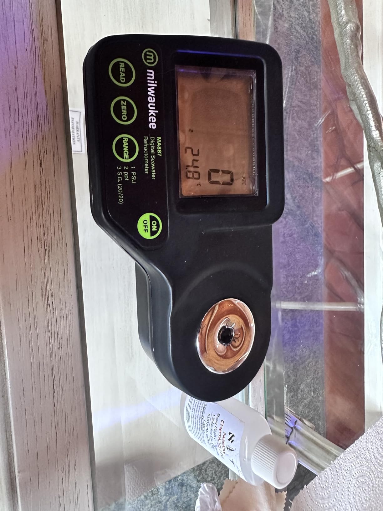 Milwaukee Salinity Digital Refractometer with Carrying Case for Saltwater Aquariums - MA887BOX customer photo 1