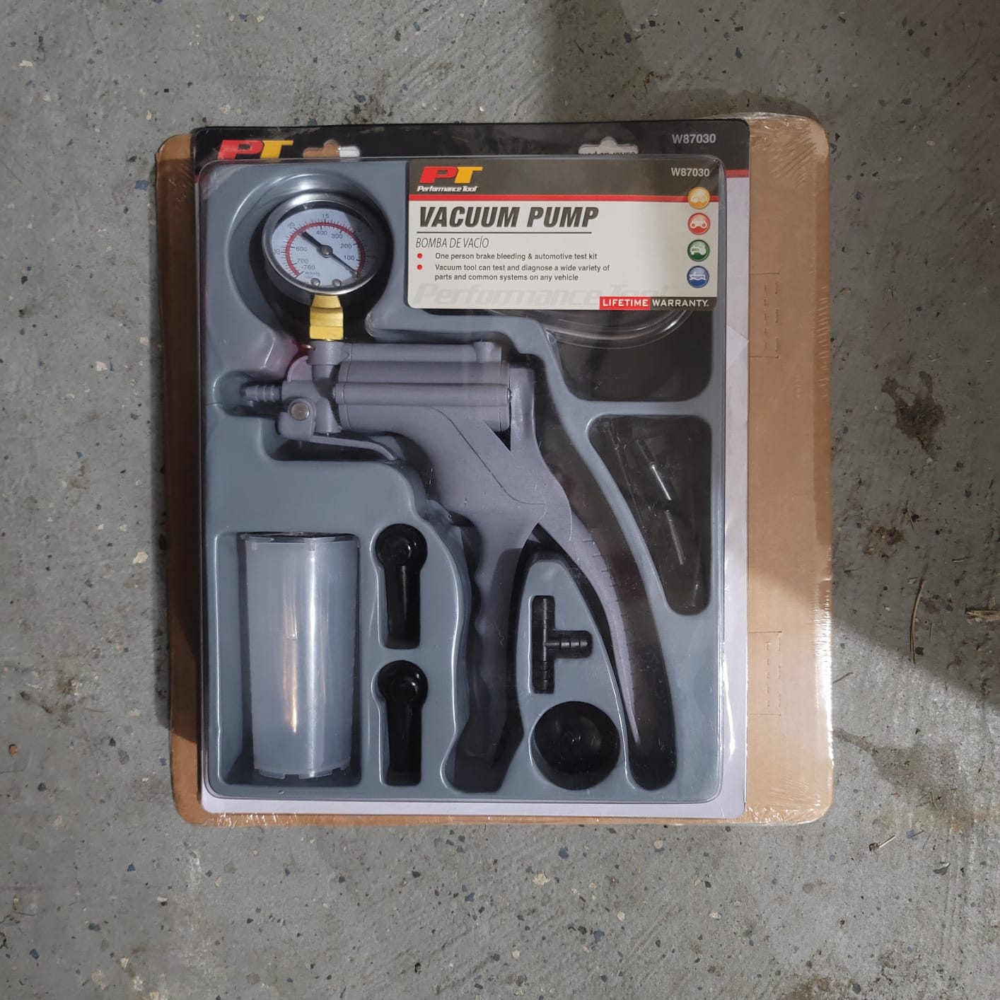 Performance Tool W87030 Hand Vacuum Pump Brake Bleeder Kit customer photo 1
