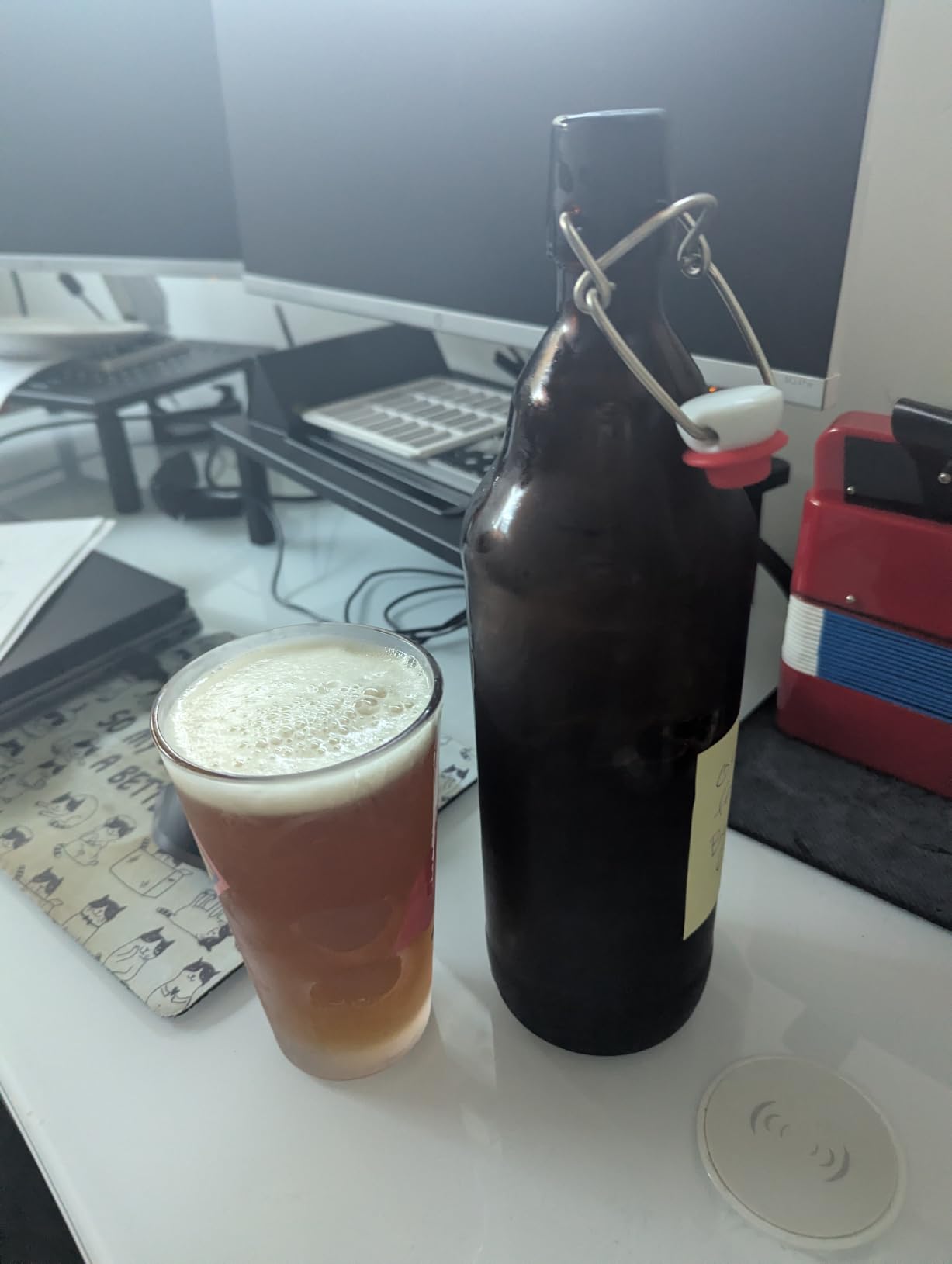 Craft A Brew - Light - Craft Lager - Beer Making Kit - Make Your Own Craft Beer - Complete Equipment and Supplies - Starter Home Brewing Kit - 1 Gallon customer photo 1