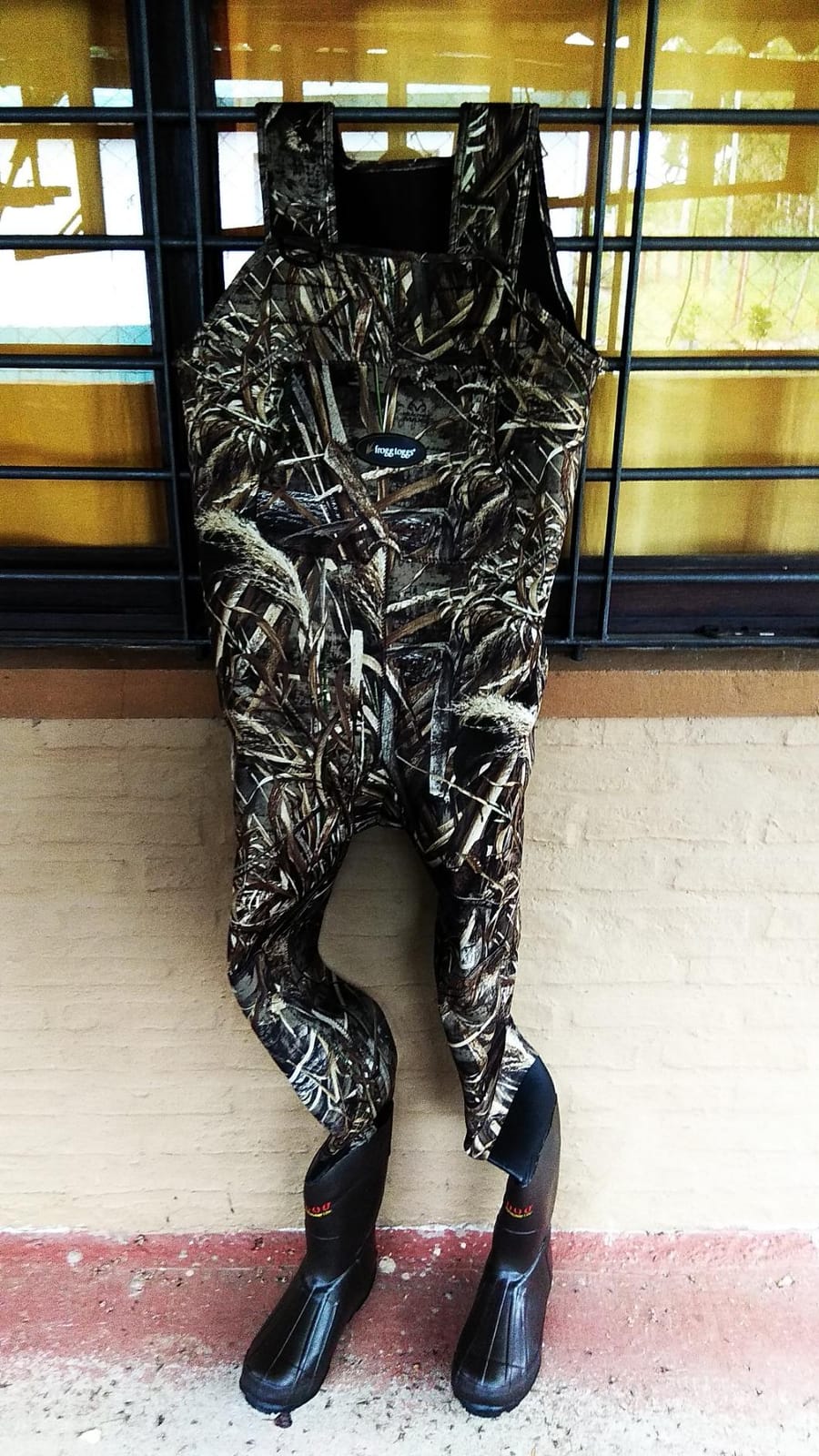 FROGG TOGGS Amphib Neoprene Bootfoot Waterproof Fishing Camo Chest Wader | 3.5mm neoprene upper with reinforced knees, 200-gram Thinsulate insulated boots customer photo 2