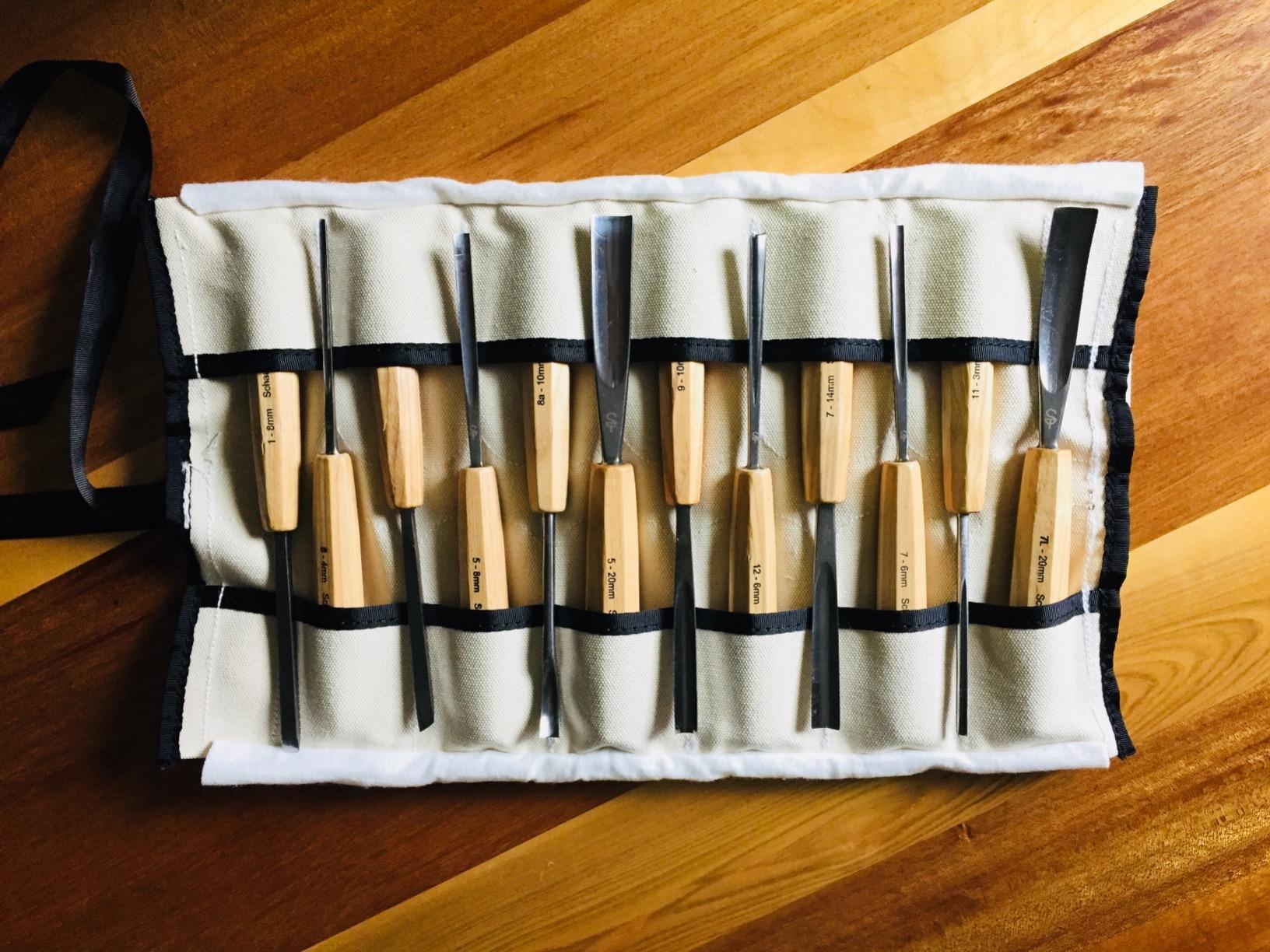 Schaaf Wood Carving Tools 12-pc Wood Chisel Set with Gouges, Cr-V 60 Steel customer photo 1