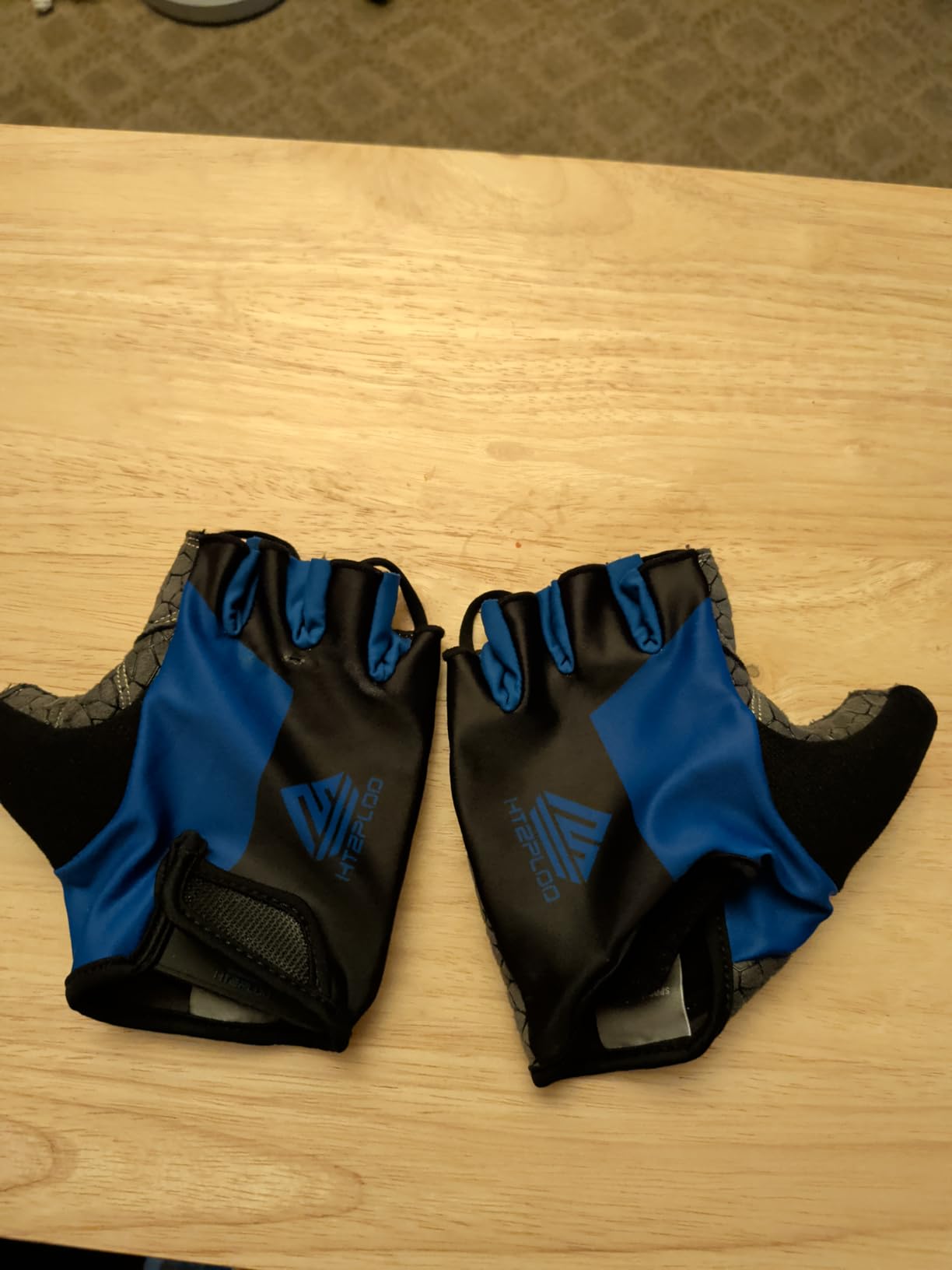 Bike Gloves for Men Women with Anti-Slip Shock-Absorbing Pad, Light Weight Half-Finger Cycling Gloves customer photo 2