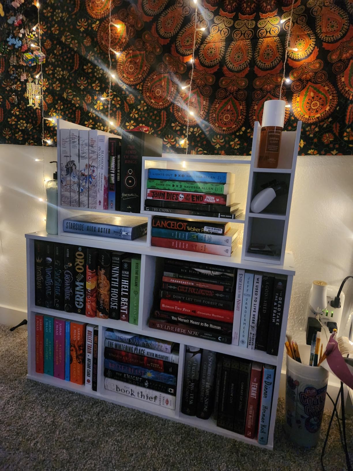 Furinno LUDER Book Shelf, 5-Cube Bookshelf, Reversible Bookcase, 9.4 x 19.5 x 31.5, Easy Assembly, for Living Room, Bedroom, Home Office, White customer photo 1