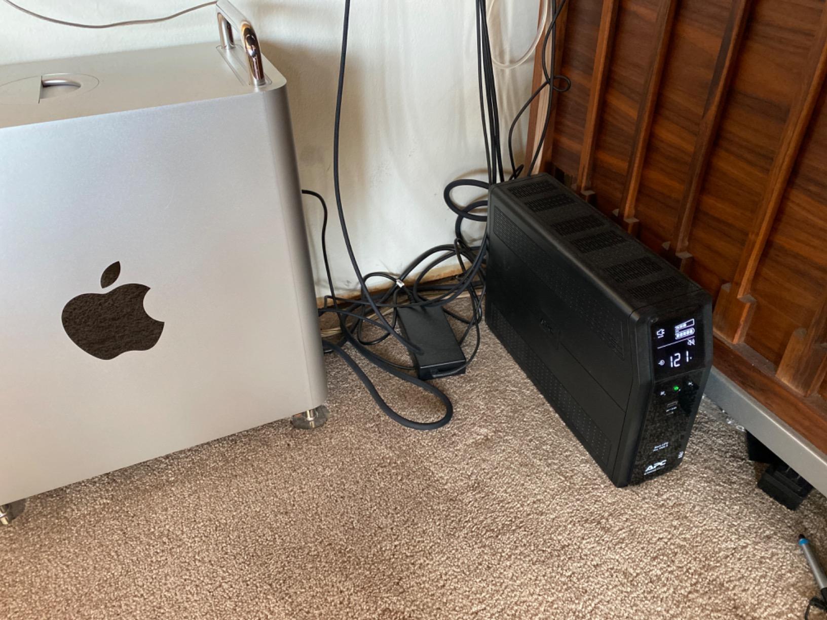 APC UPS 1000VA/600W Pure Sine Wave UPS for Computer, Electronics, BR1000MS customer photo 1
