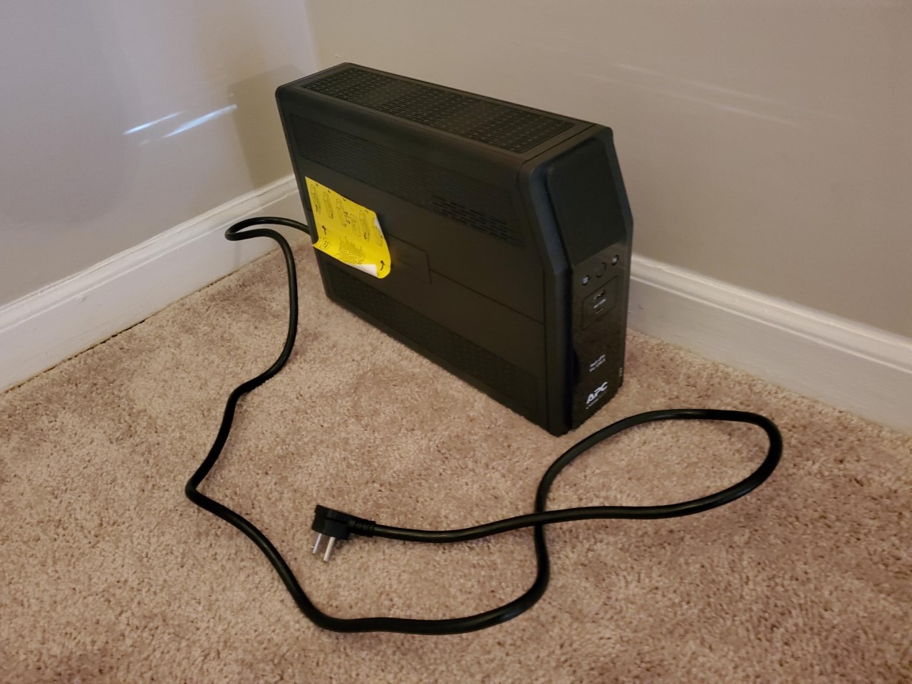 APC UPS 1350VA/810W Pure Sine Wave UPS for Computer, Electronics, BR1350MS customer photo 1